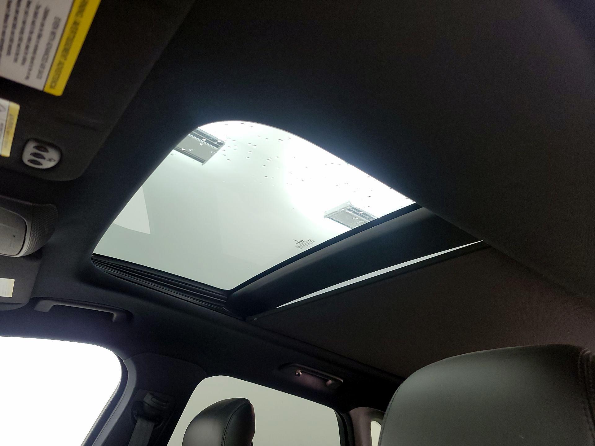 Thumbnail: 2019 Lincoln MKC - 20