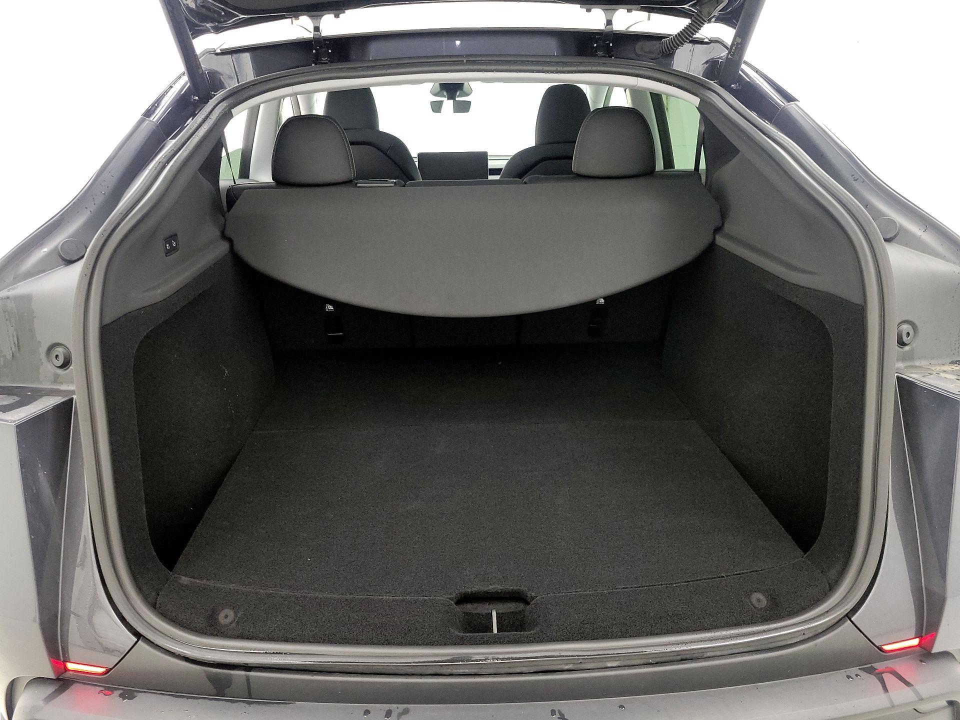 Thumbnail: 2026 Tesla Model Y - 18