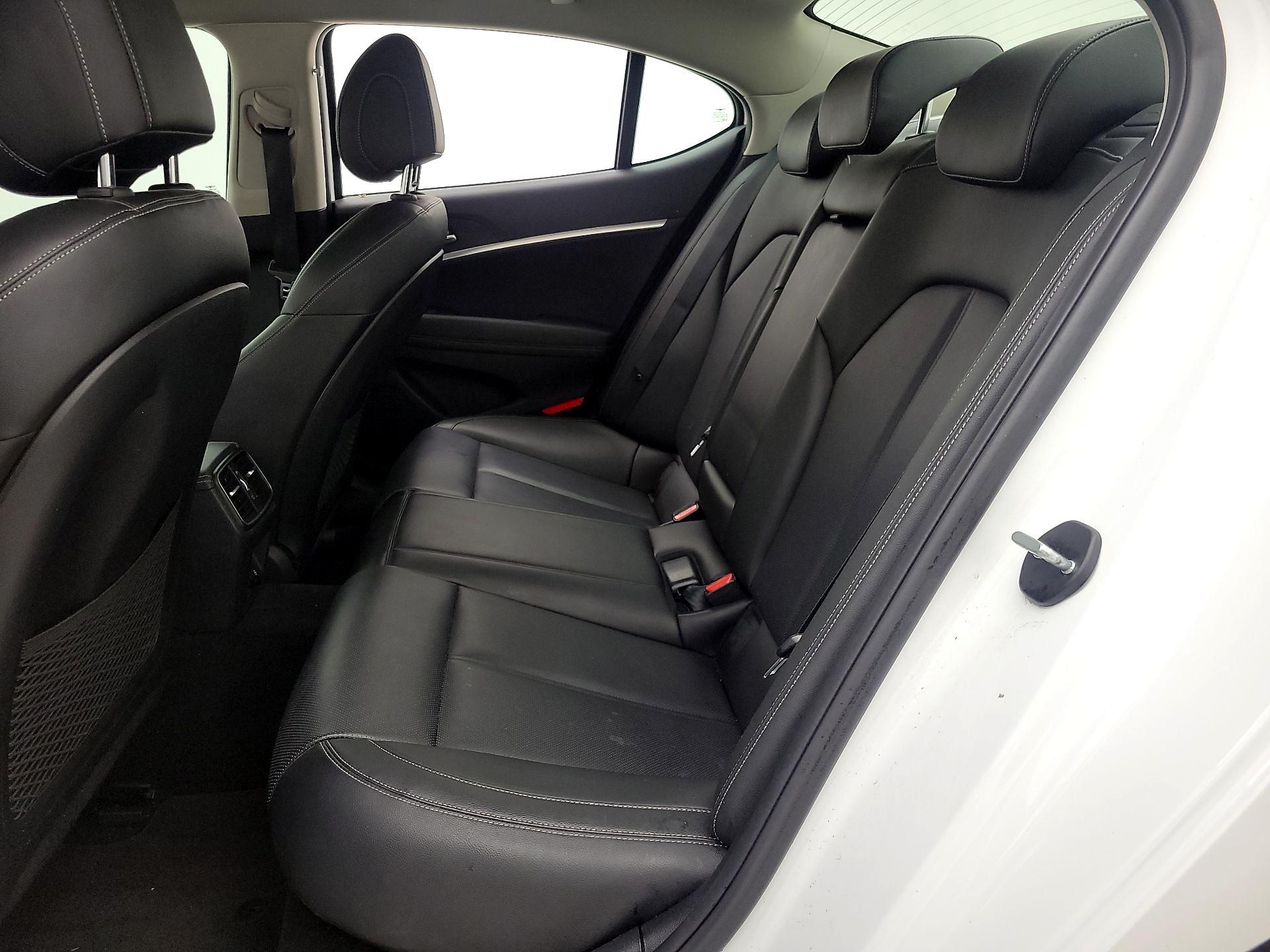 Thumbnail: 2020 Genesis G70 - 19