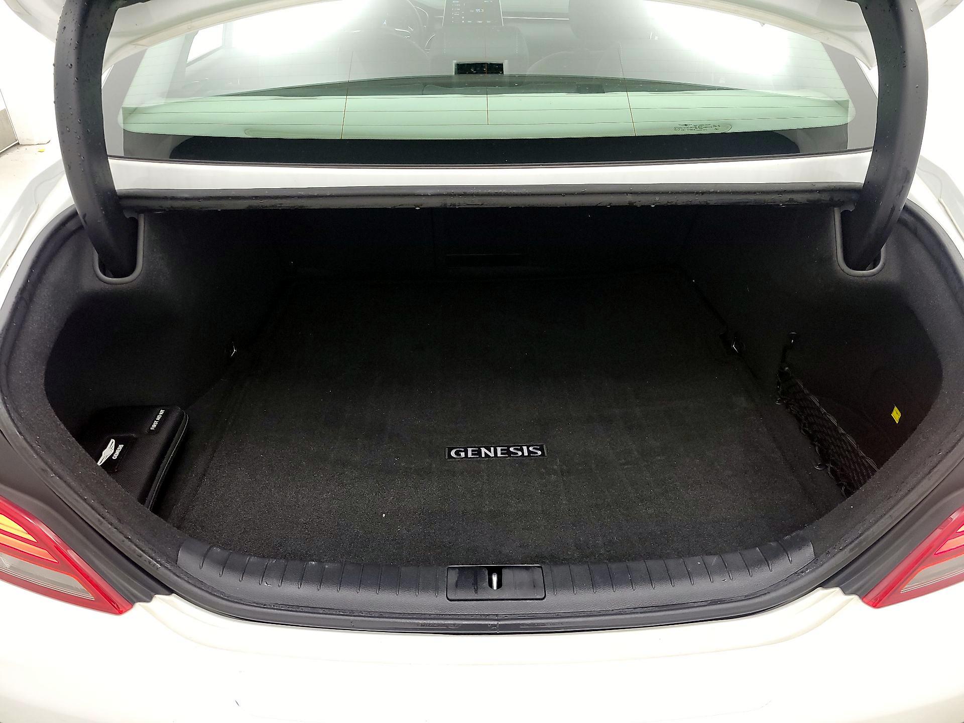 Thumbnail: 2020 Genesis G70 - 20