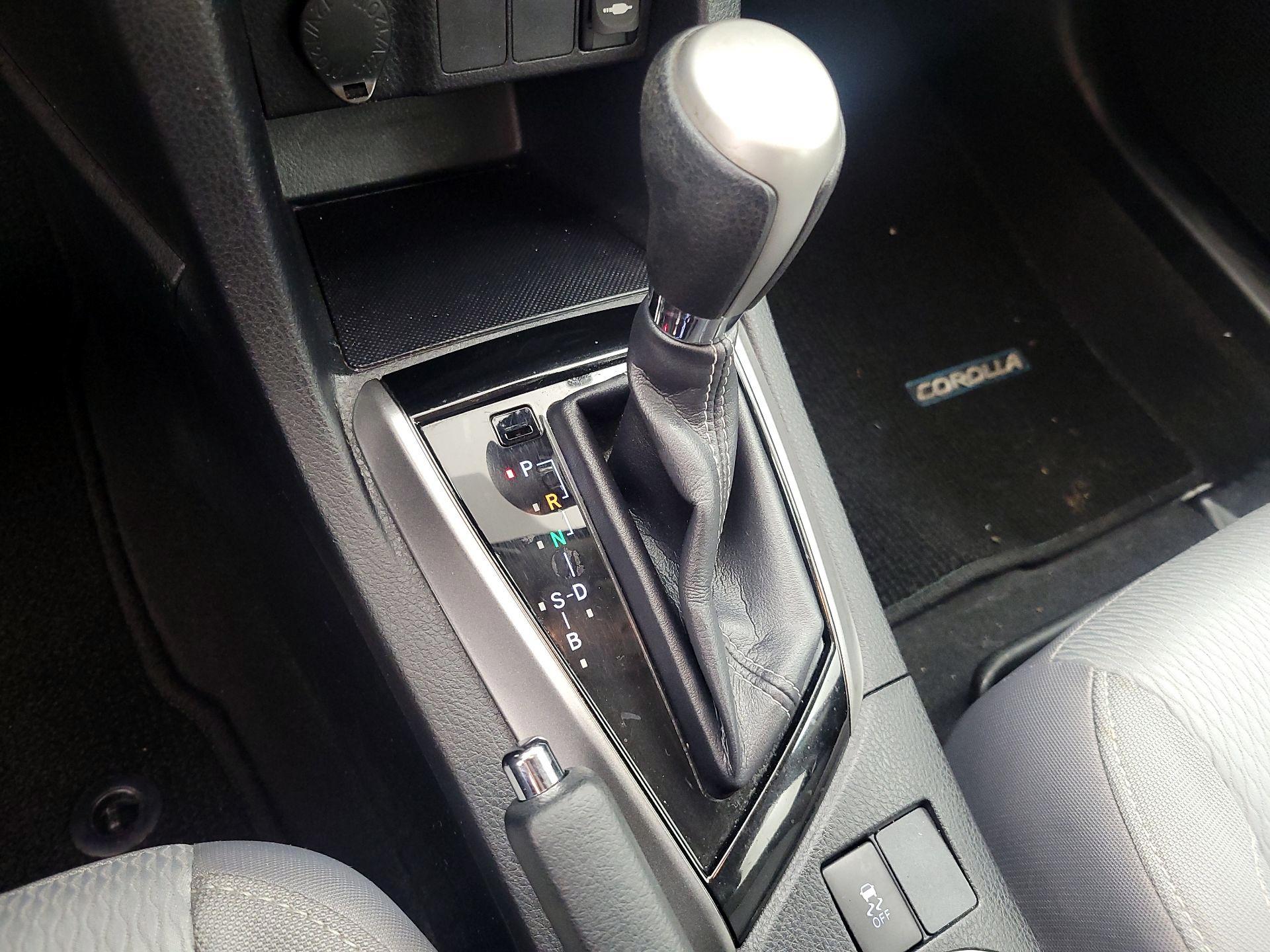 Thumbnail: 2016 Toyota Corolla - 17