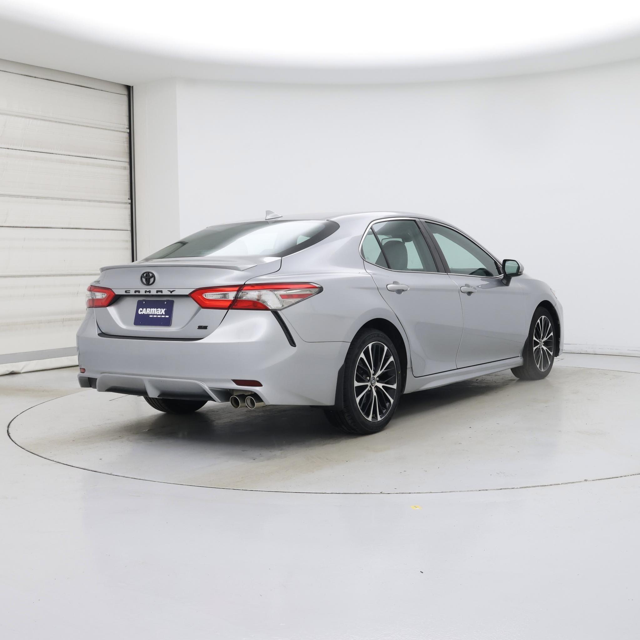 Thumbnail: 2019 Toyota Camry - 8