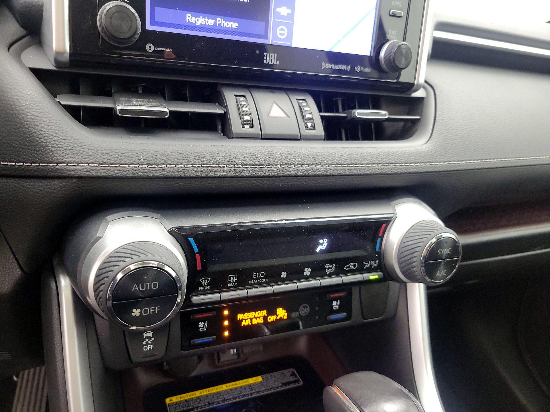 Thumbnail: 2019 Toyota RAV4 - 16