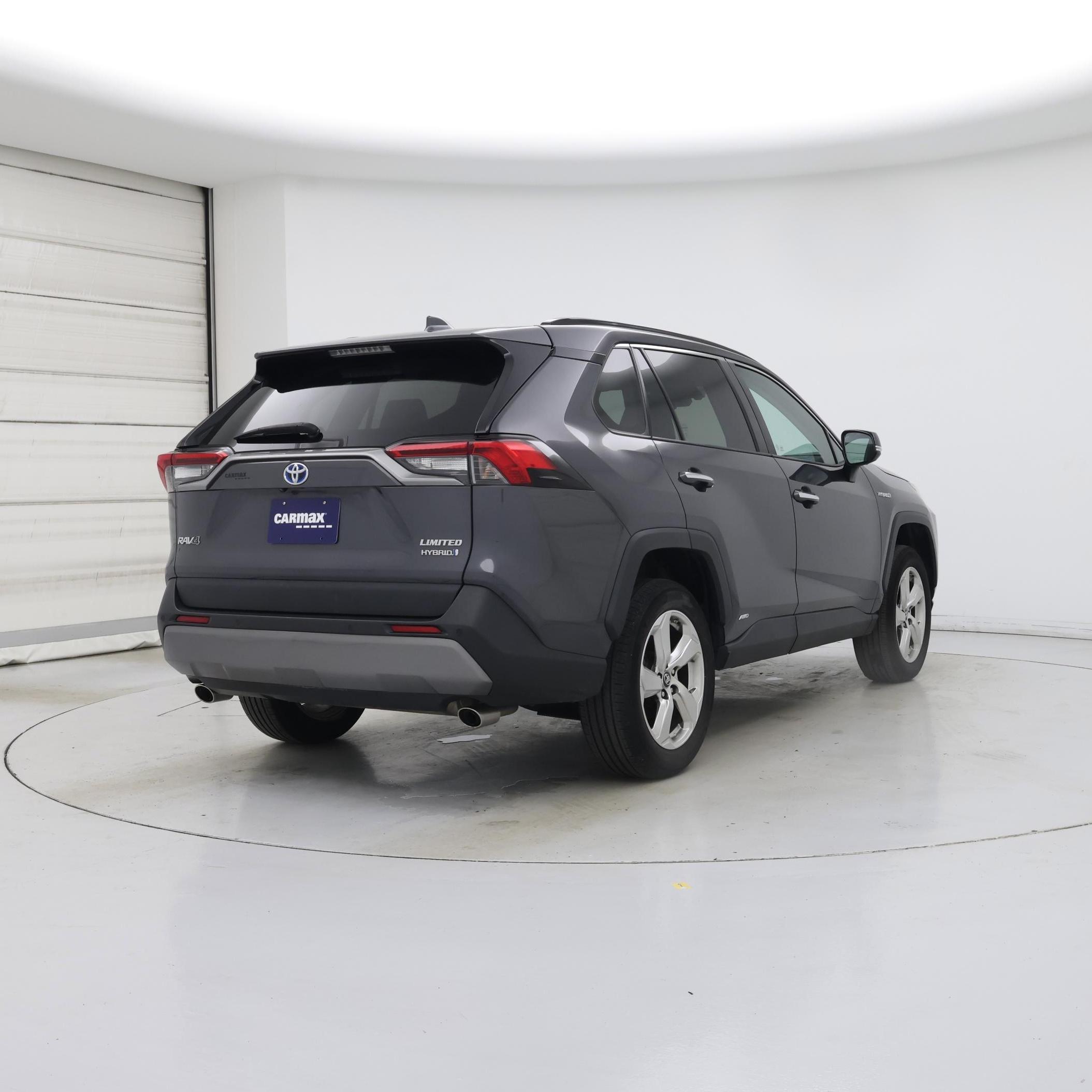 Thumbnail: 2019 Toyota RAV4 - 8
