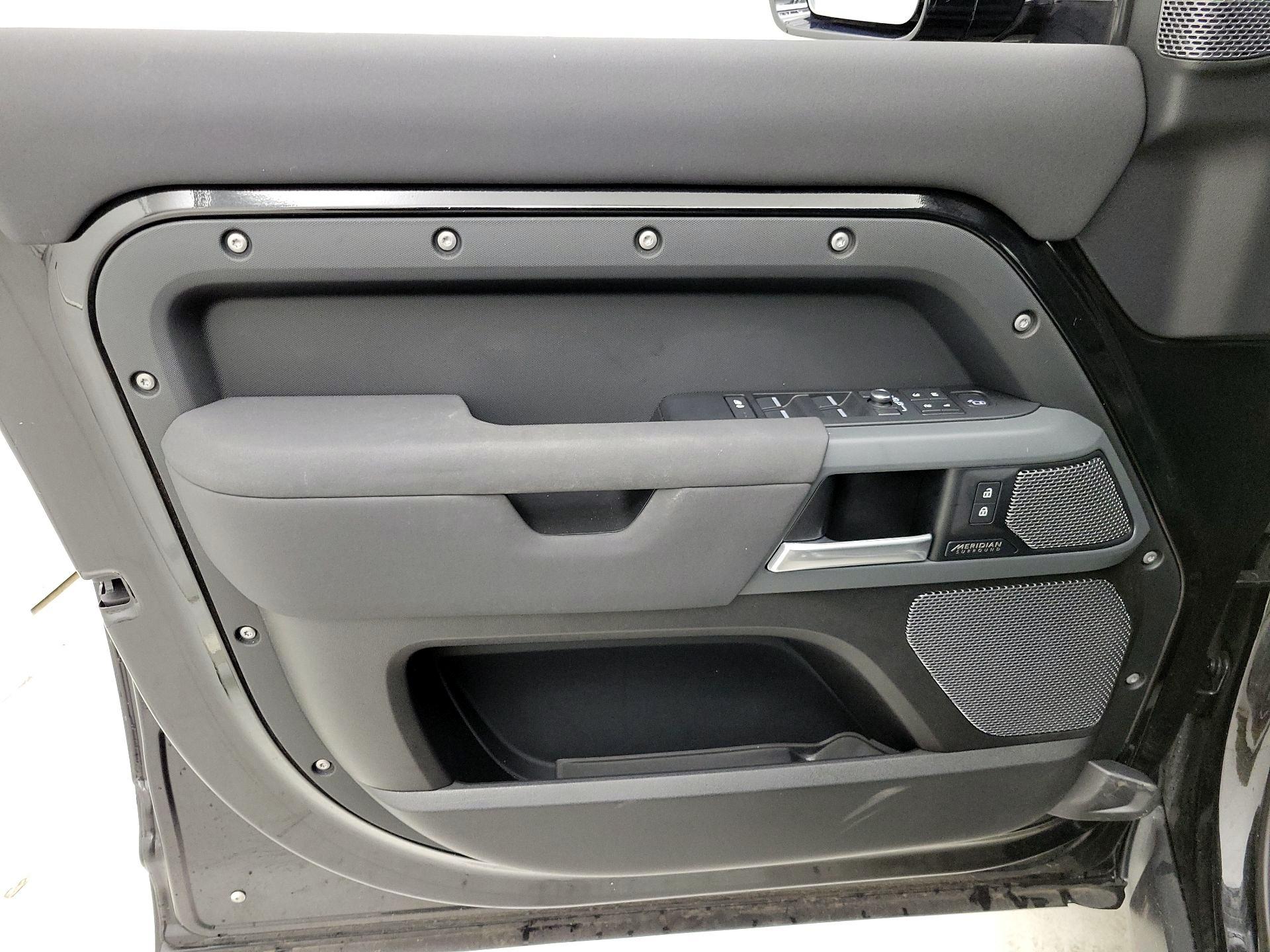 Thumbnail: 2023 Land Rover Defender - 12