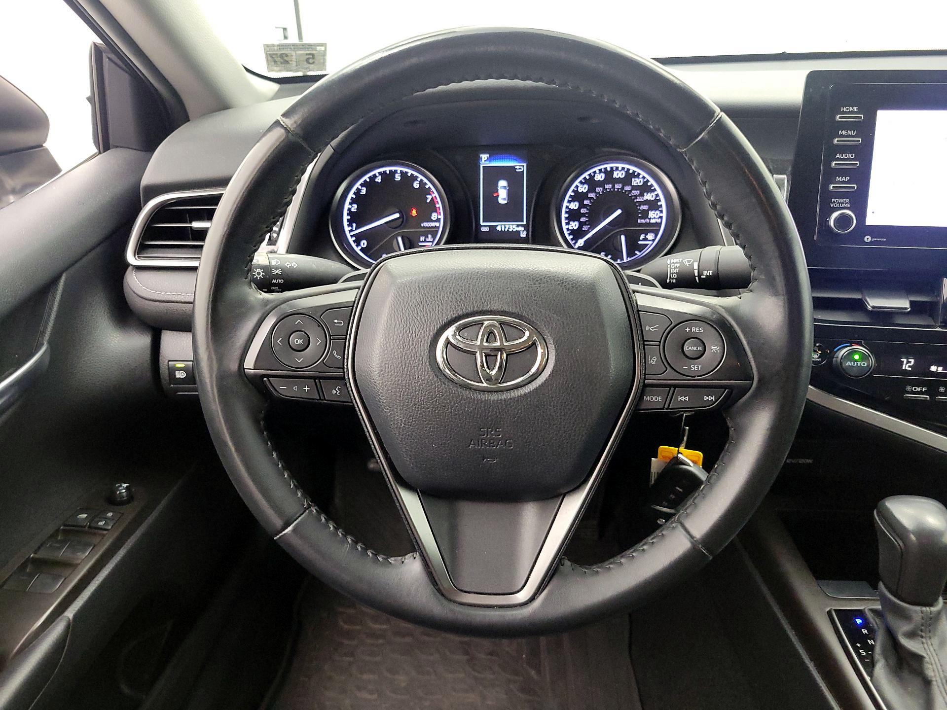 Thumbnail: 2022 Toyota Camry - 10