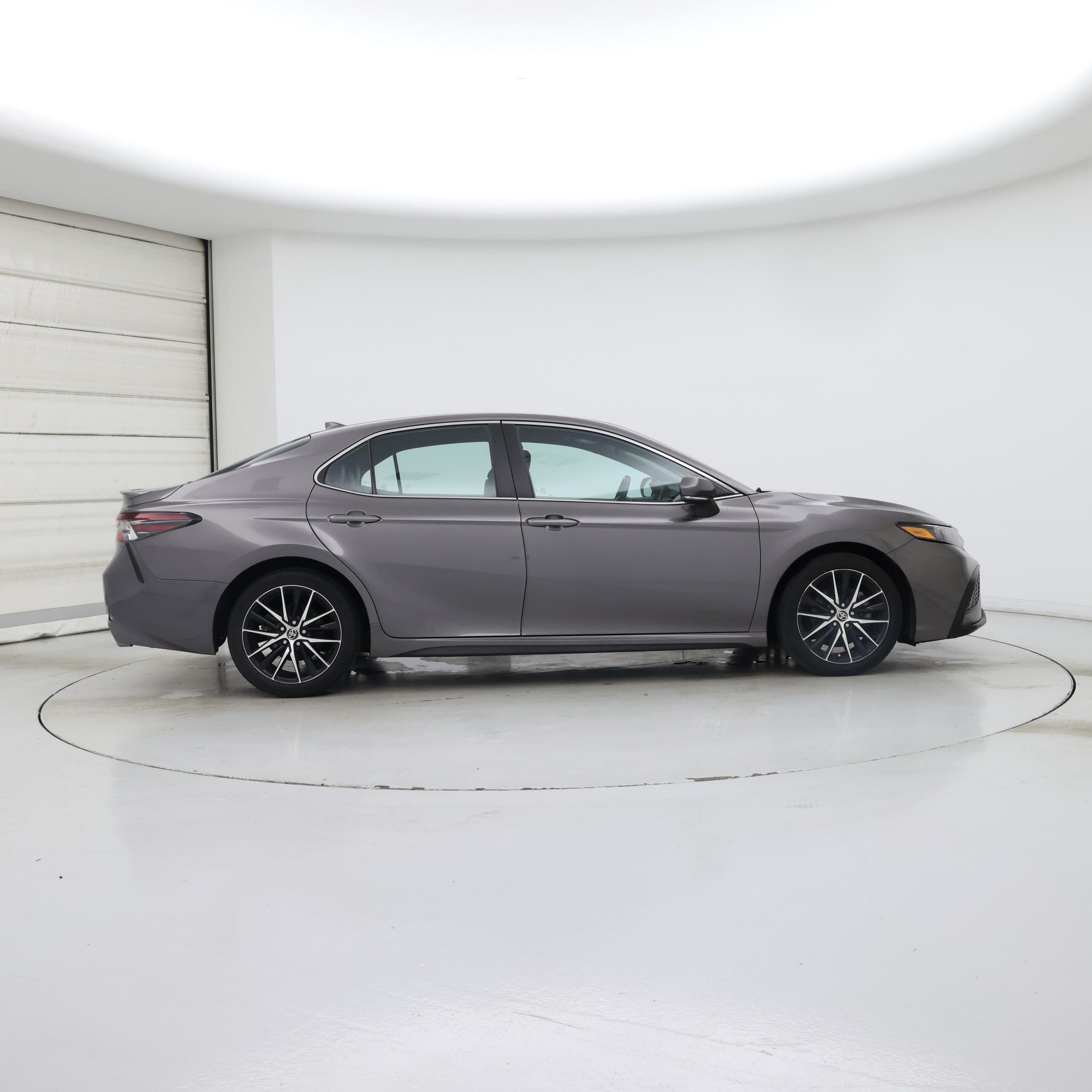 Thumbnail: 2022 Toyota Camry - 7