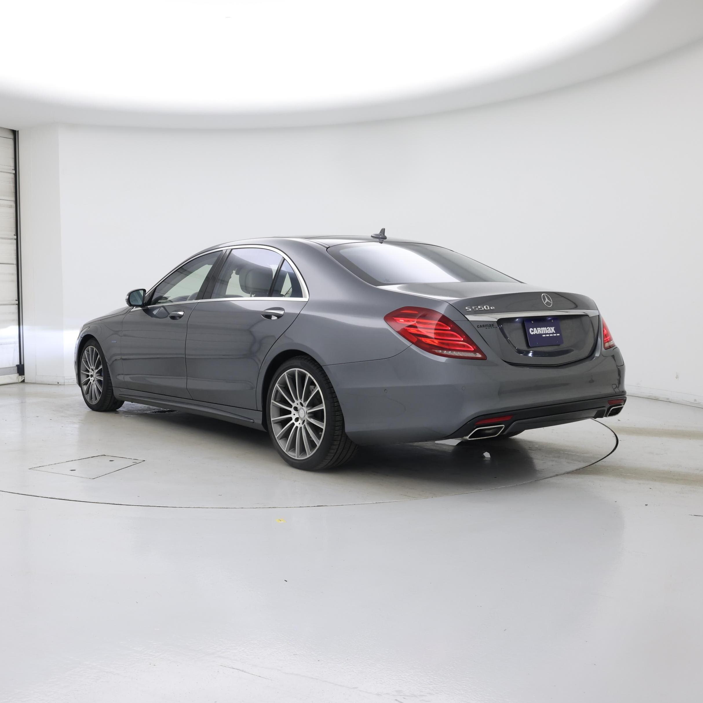 Thumbnail: 2017 Mercedes-Benz S-Class - 2