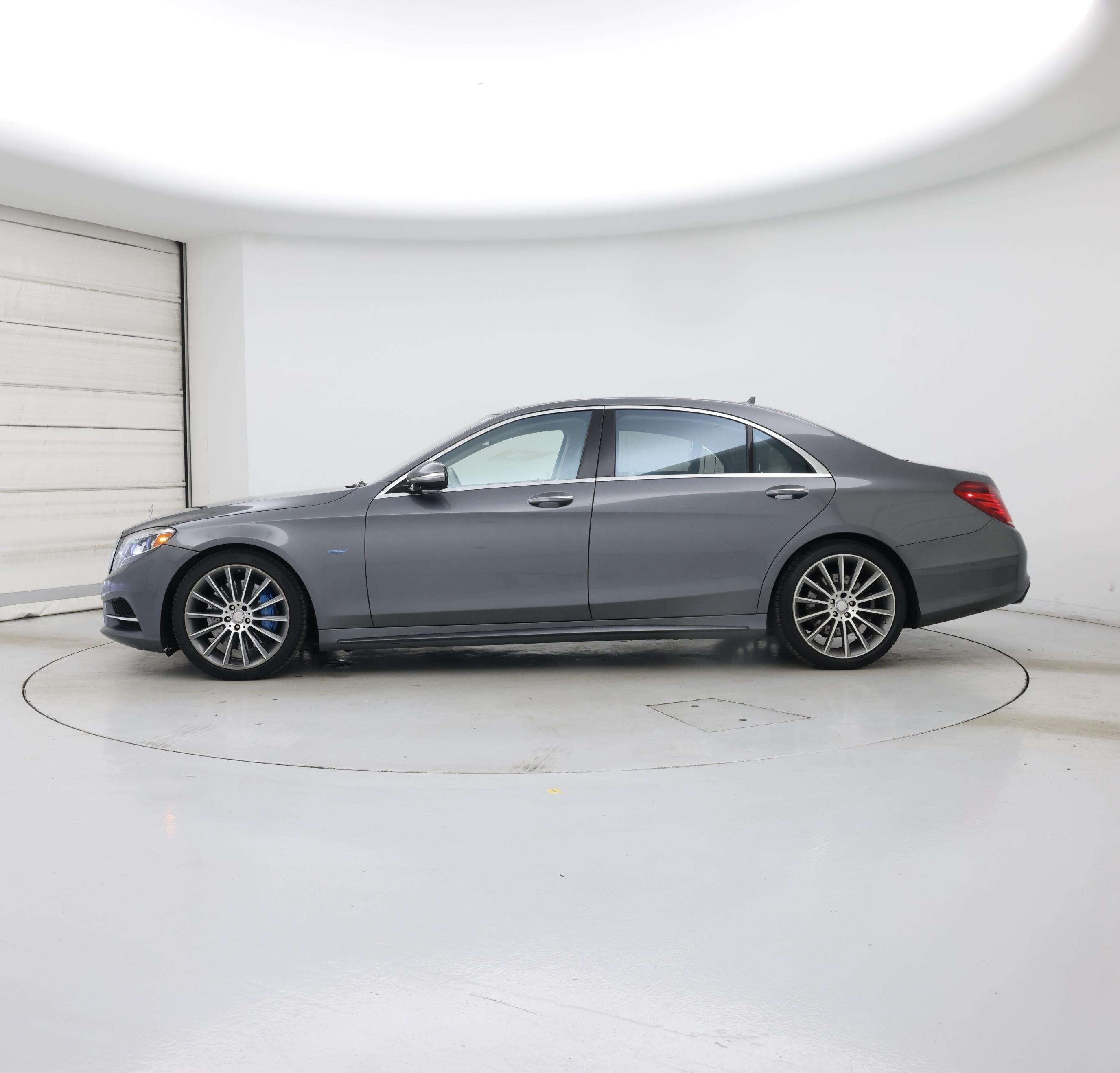 Thumbnail: 2017 Mercedes-Benz S-Class - 3