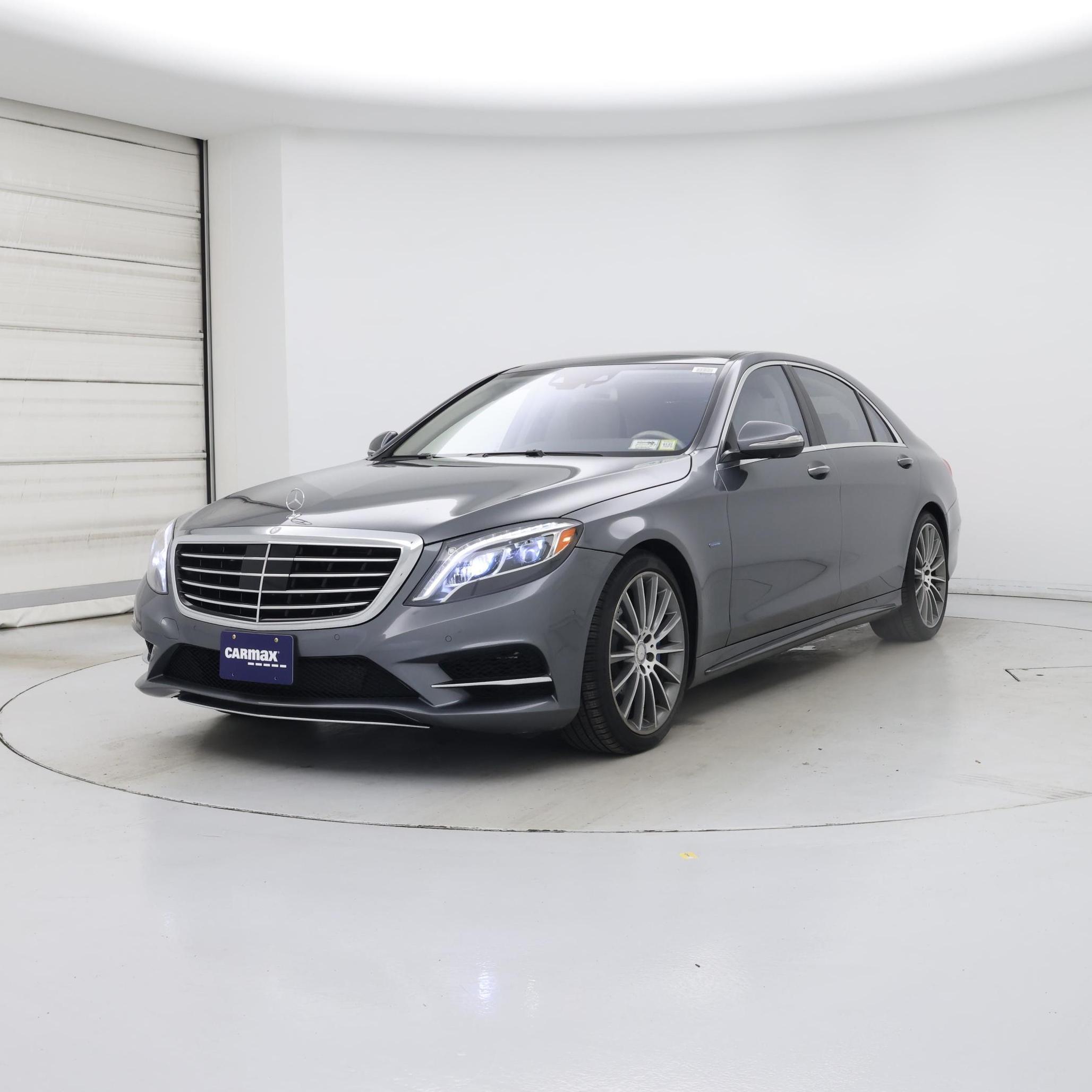 Thumbnail: 2017 Mercedes-Benz S-Class - 4