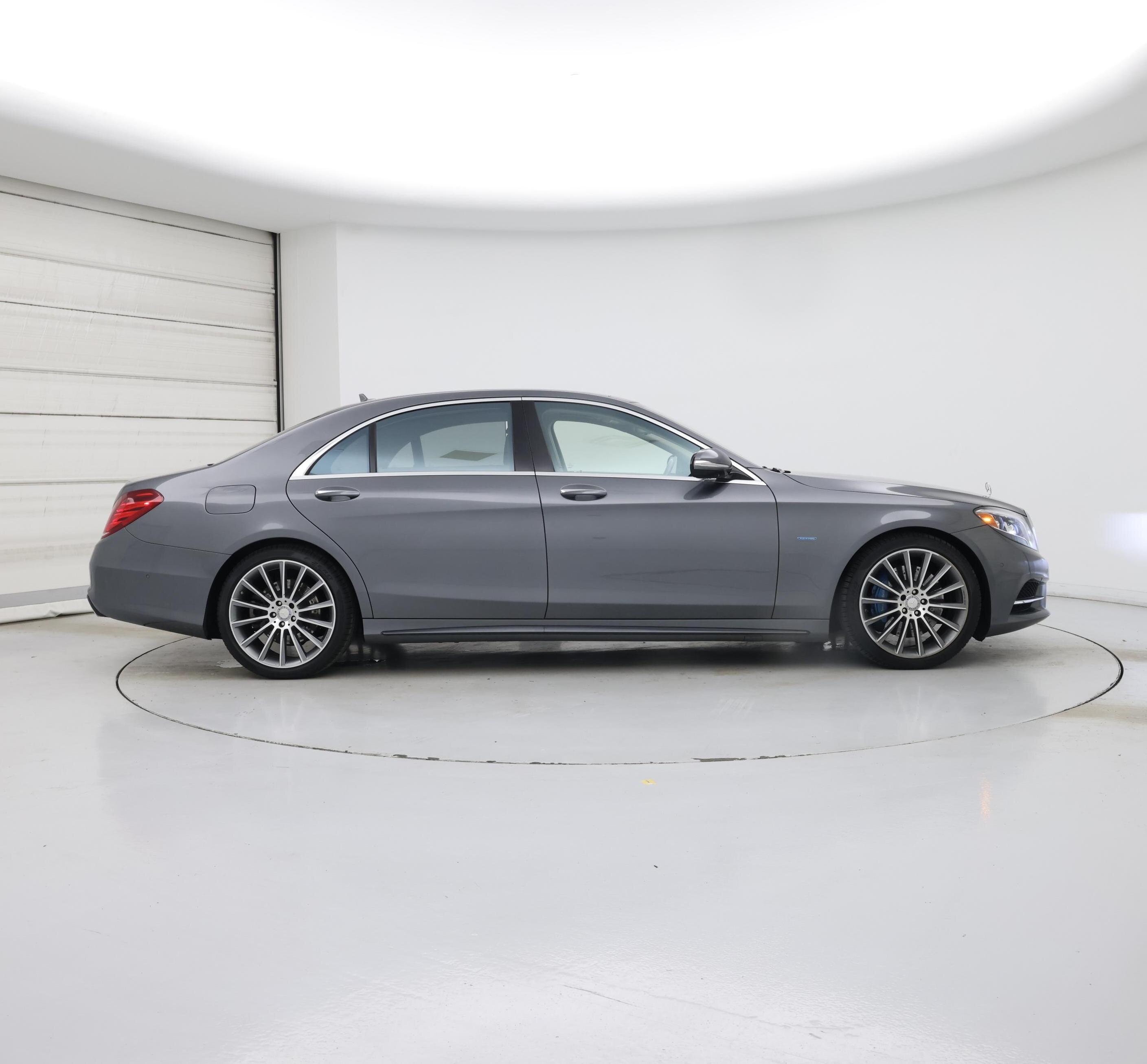 Thumbnail: 2017 Mercedes-Benz S-Class - 7