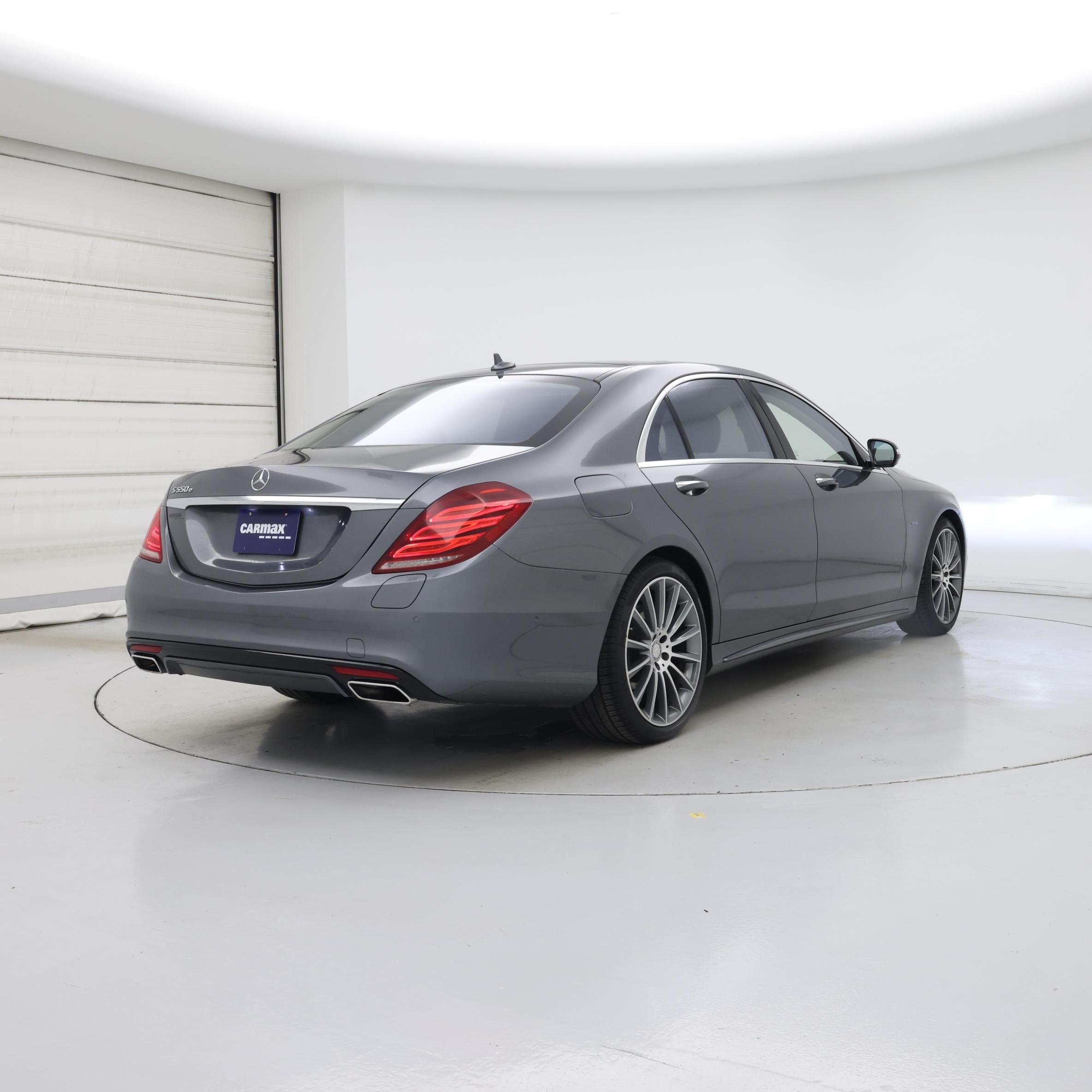 Thumbnail: 2017 Mercedes-Benz S-Class - 8