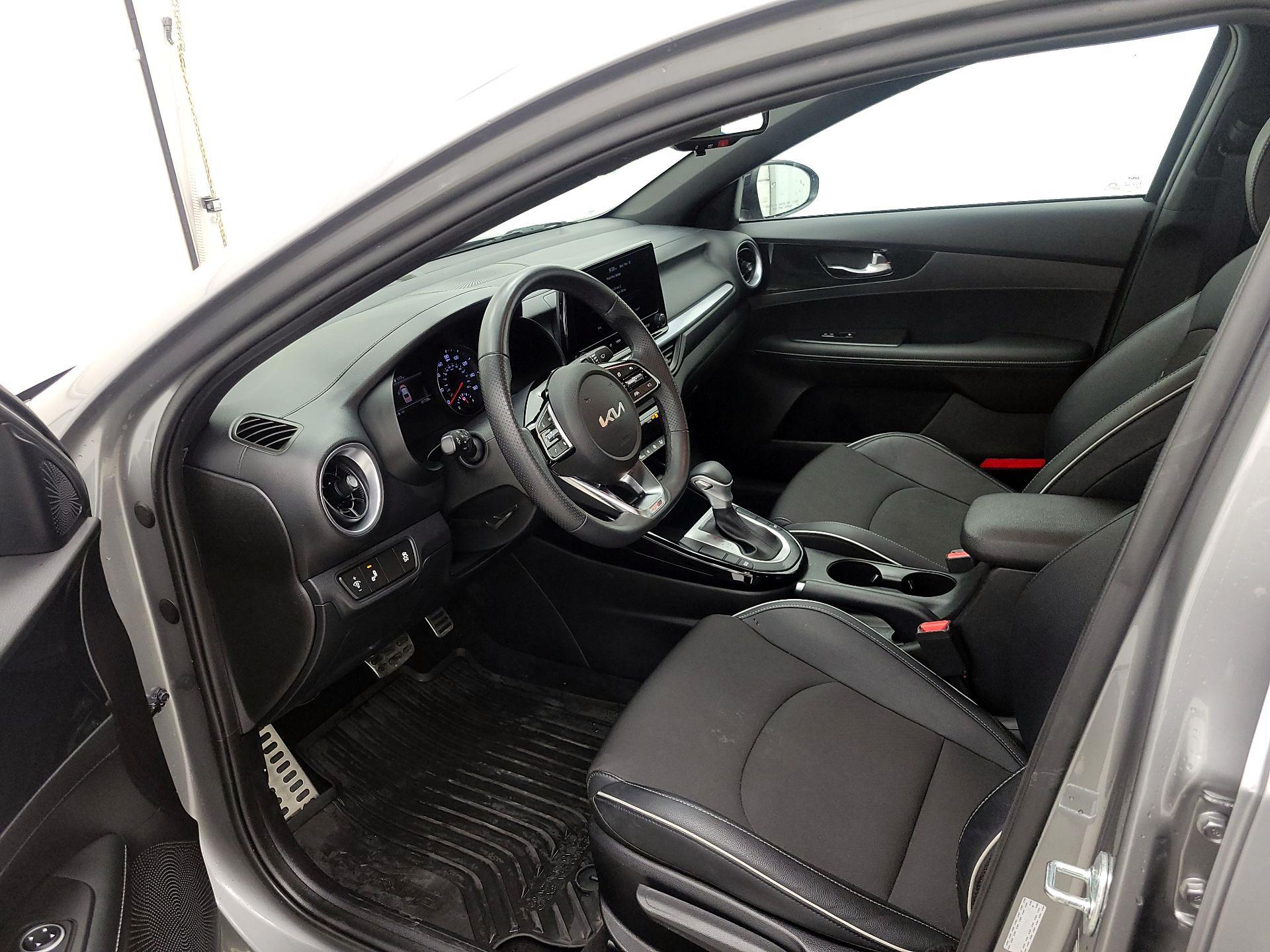 Thumbnail: 2023 Kia Forte - 11