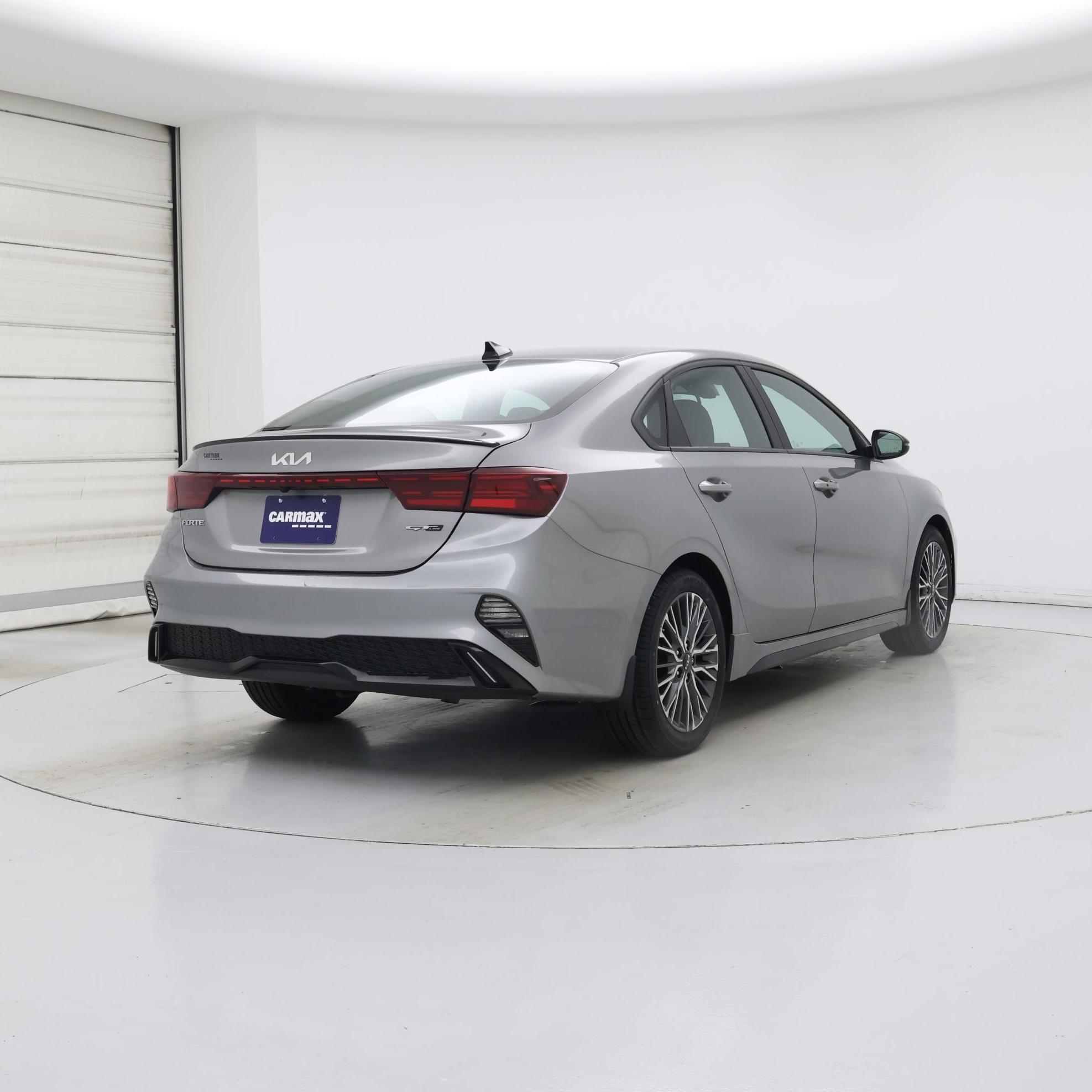 Thumbnail: 2023 Kia Forte - 8