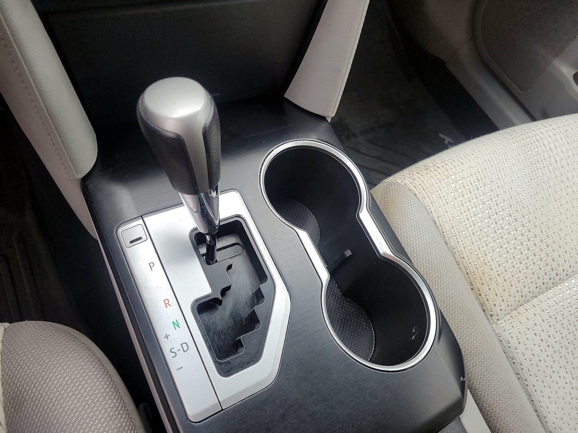 Thumbnail: 2014 Toyota Camry - 17