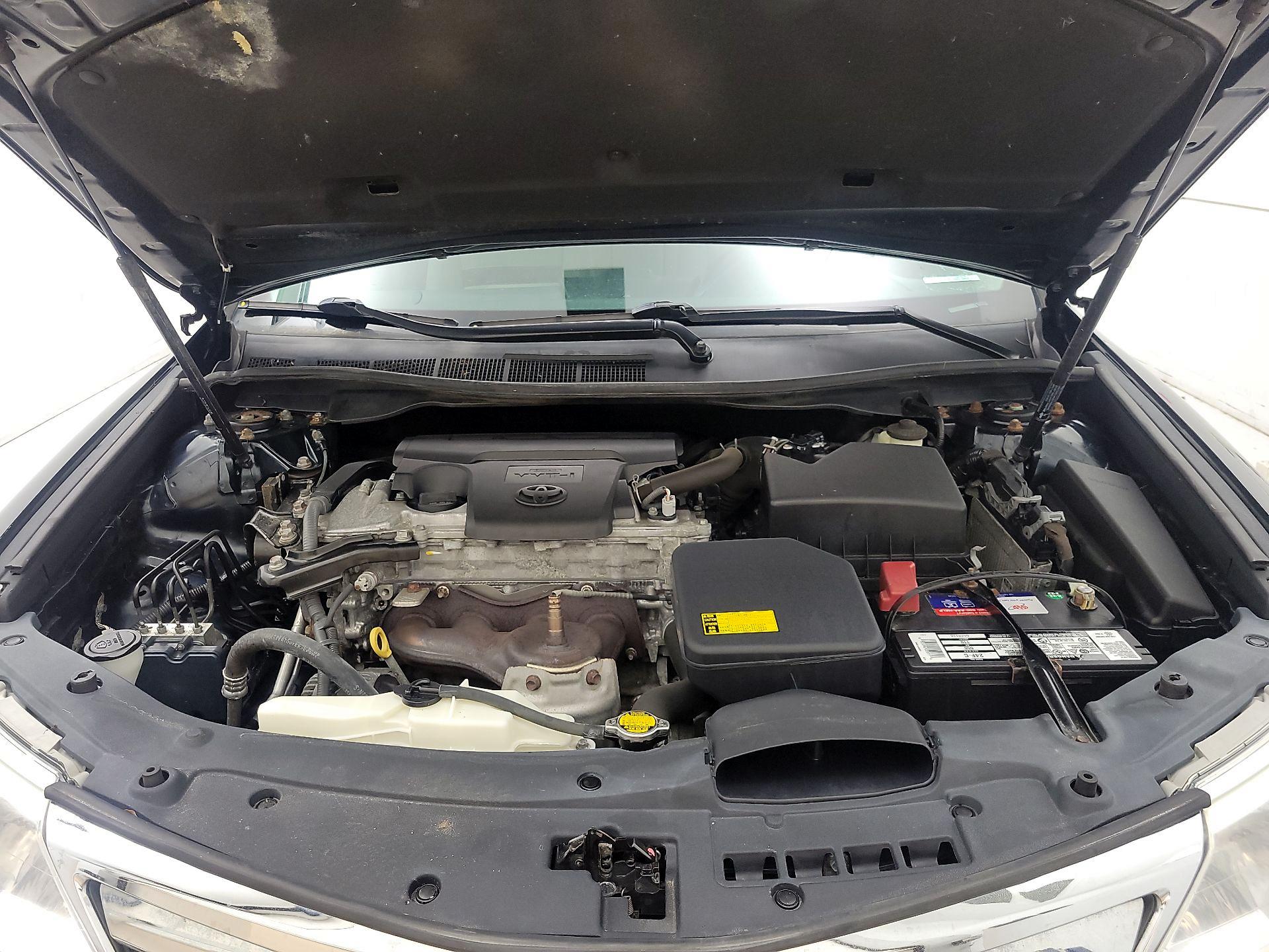 Thumbnail: 2014 Toyota Camry - 20