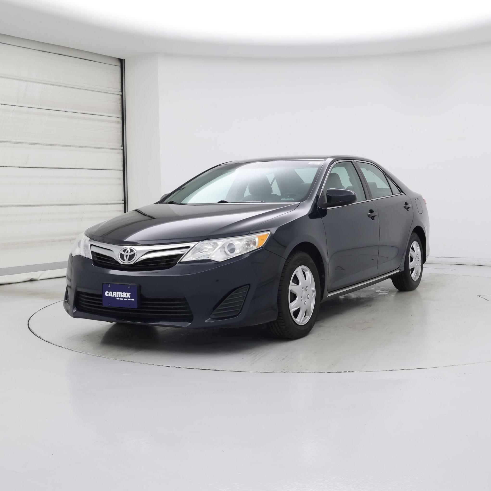 Thumbnail: 2014 Toyota Camry - 4
