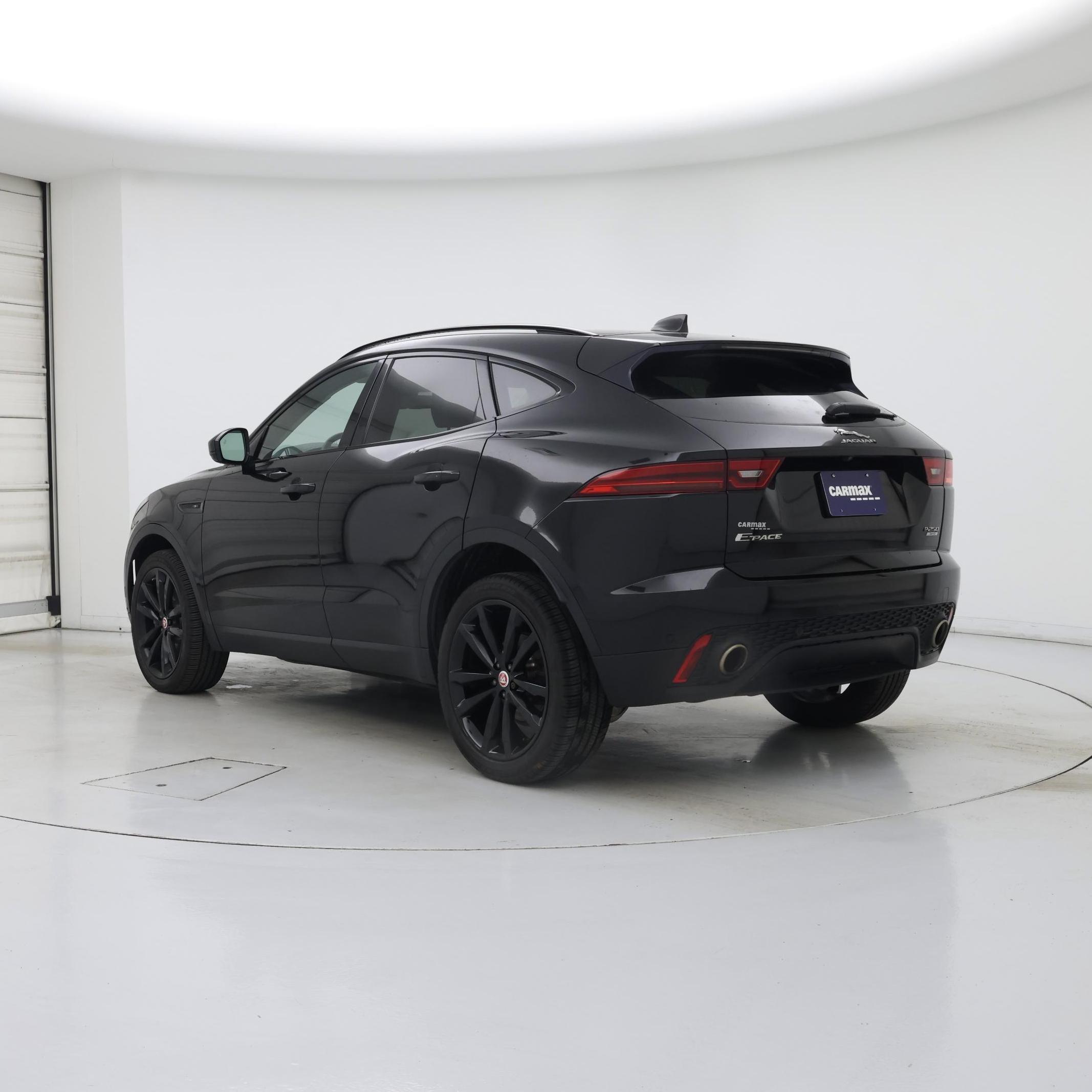 Thumbnail: 2019 Jaguar E-Pace - 2