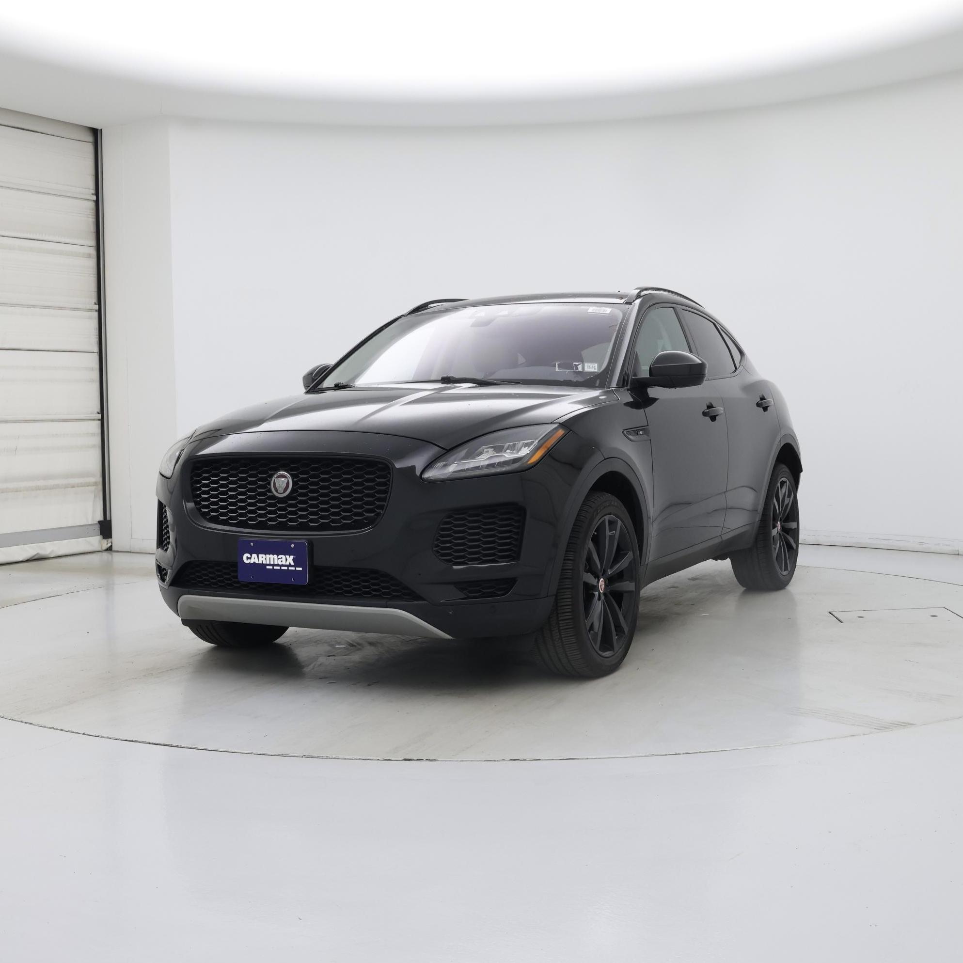 Thumbnail: 2019 Jaguar E-Pace - 4