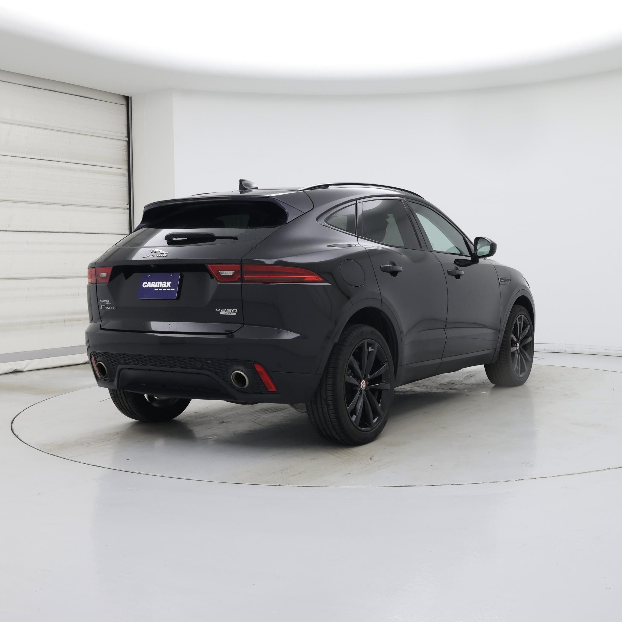 Thumbnail: 2019 Jaguar E-Pace - 8
