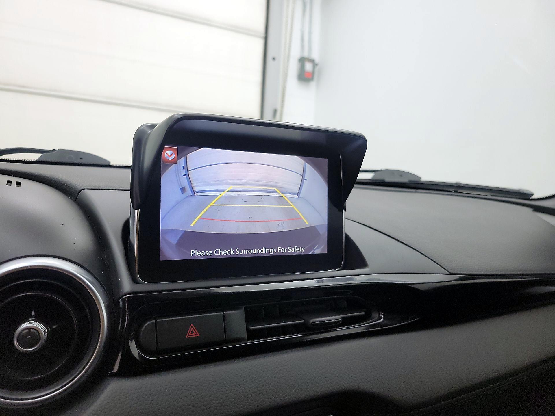 Thumbnail: 2017 Fiat 124 Spider - 14