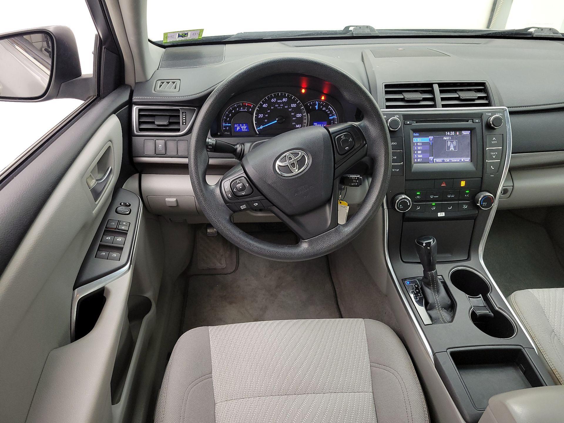 Thumbnail: 2015 Toyota Camry - 10