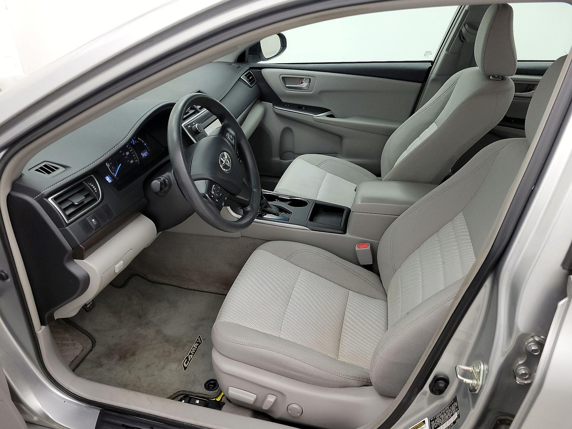 Thumbnail: 2015 Toyota Camry - 11