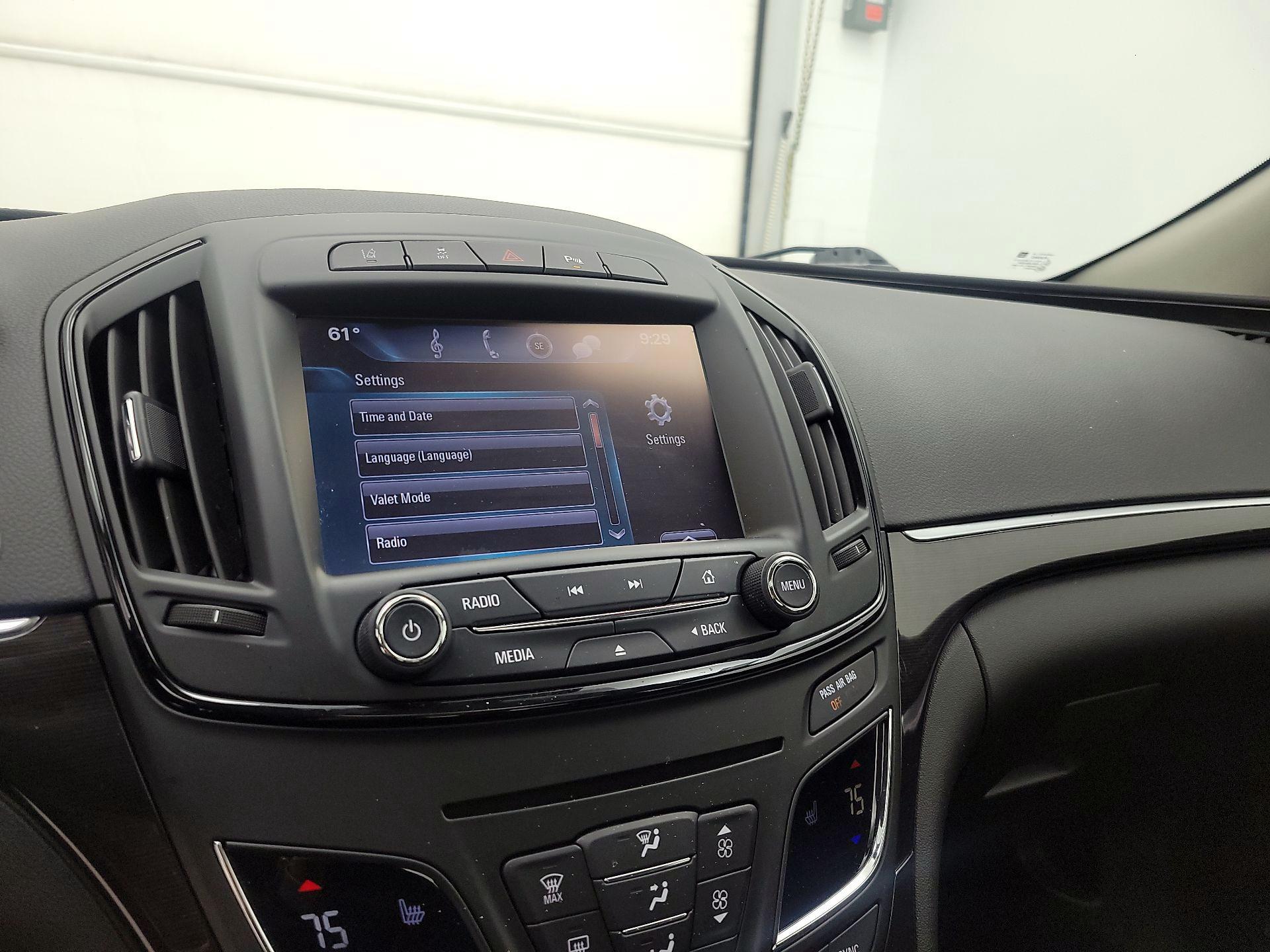 Thumbnail: 2016 Buick Regal - 15