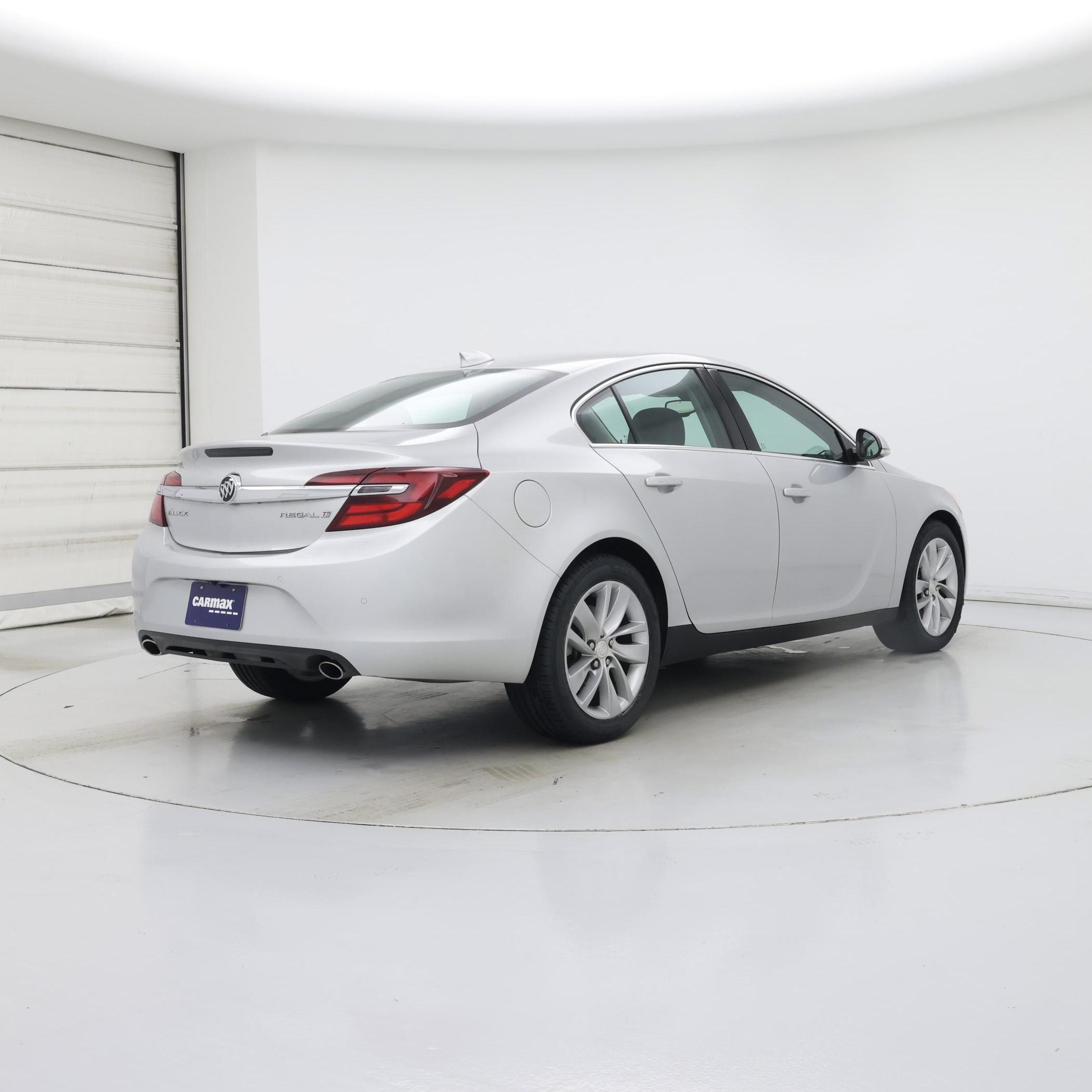 Thumbnail: 2016 Buick Regal - 8