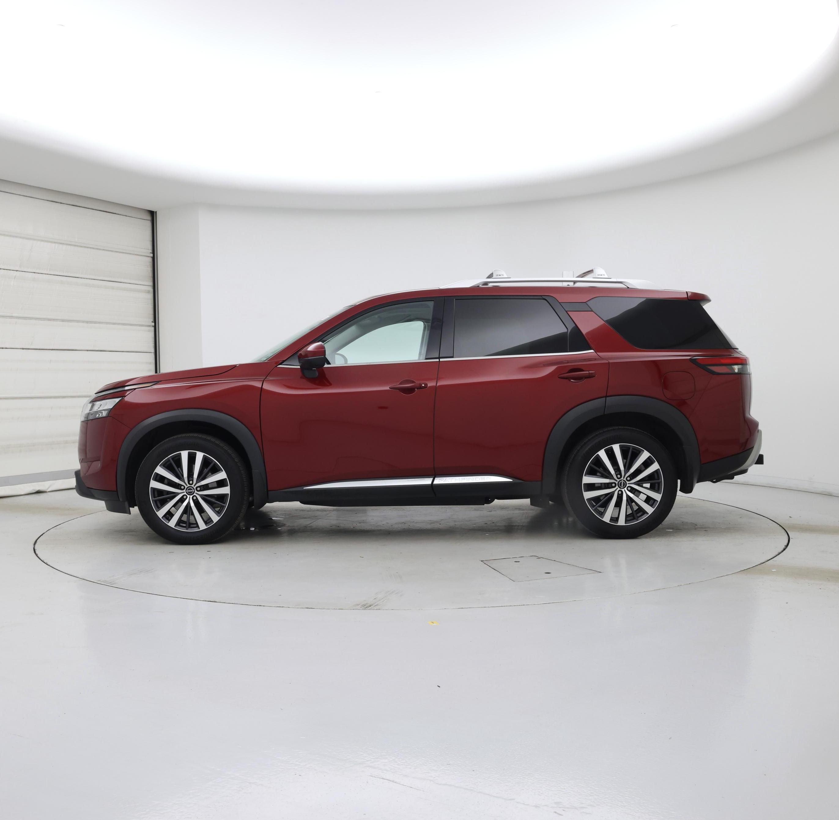 Thumbnail: 2022 Nissan Pathfinder - 3