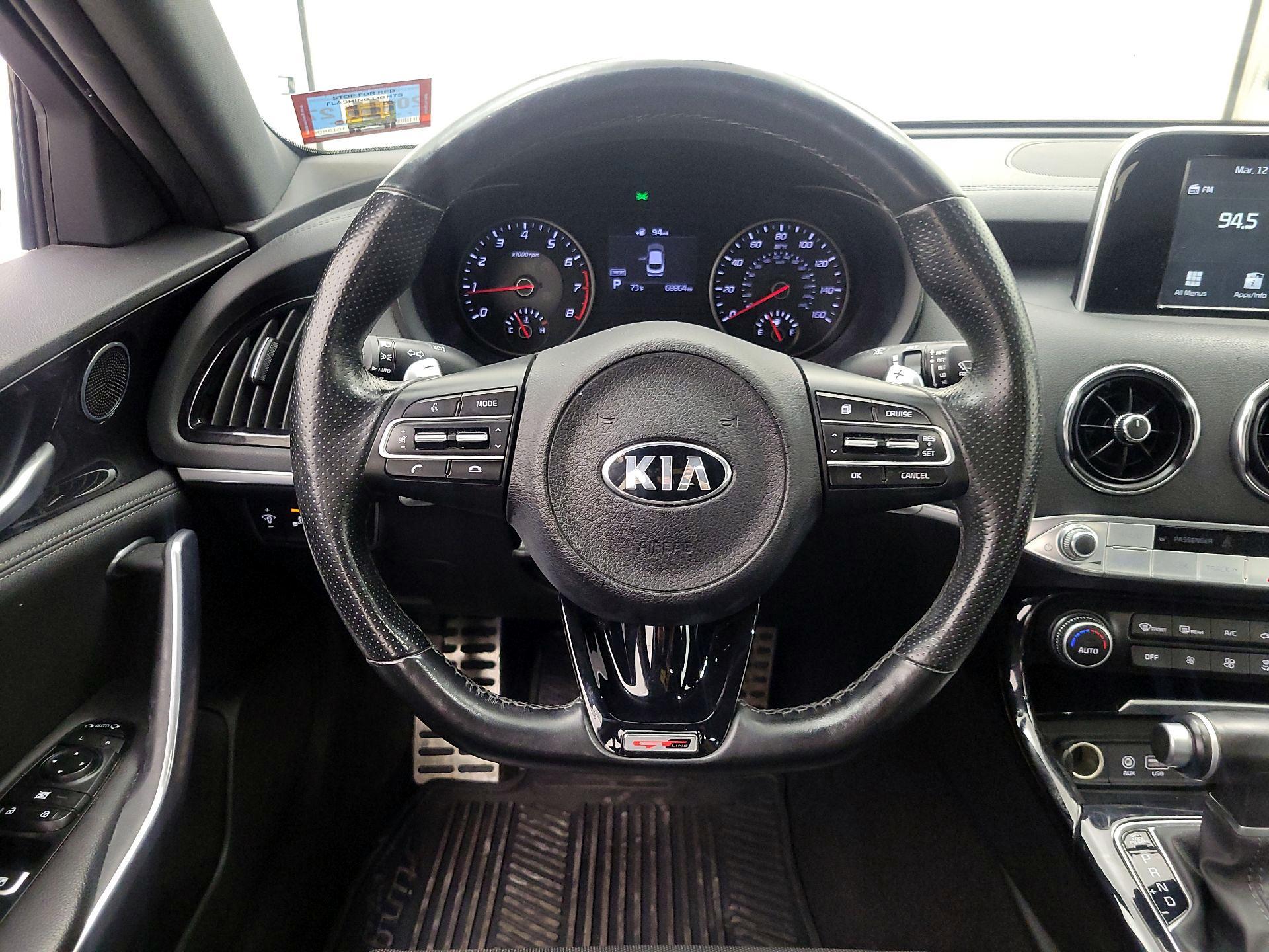 Thumbnail: 2020 Kia Stinger - 10