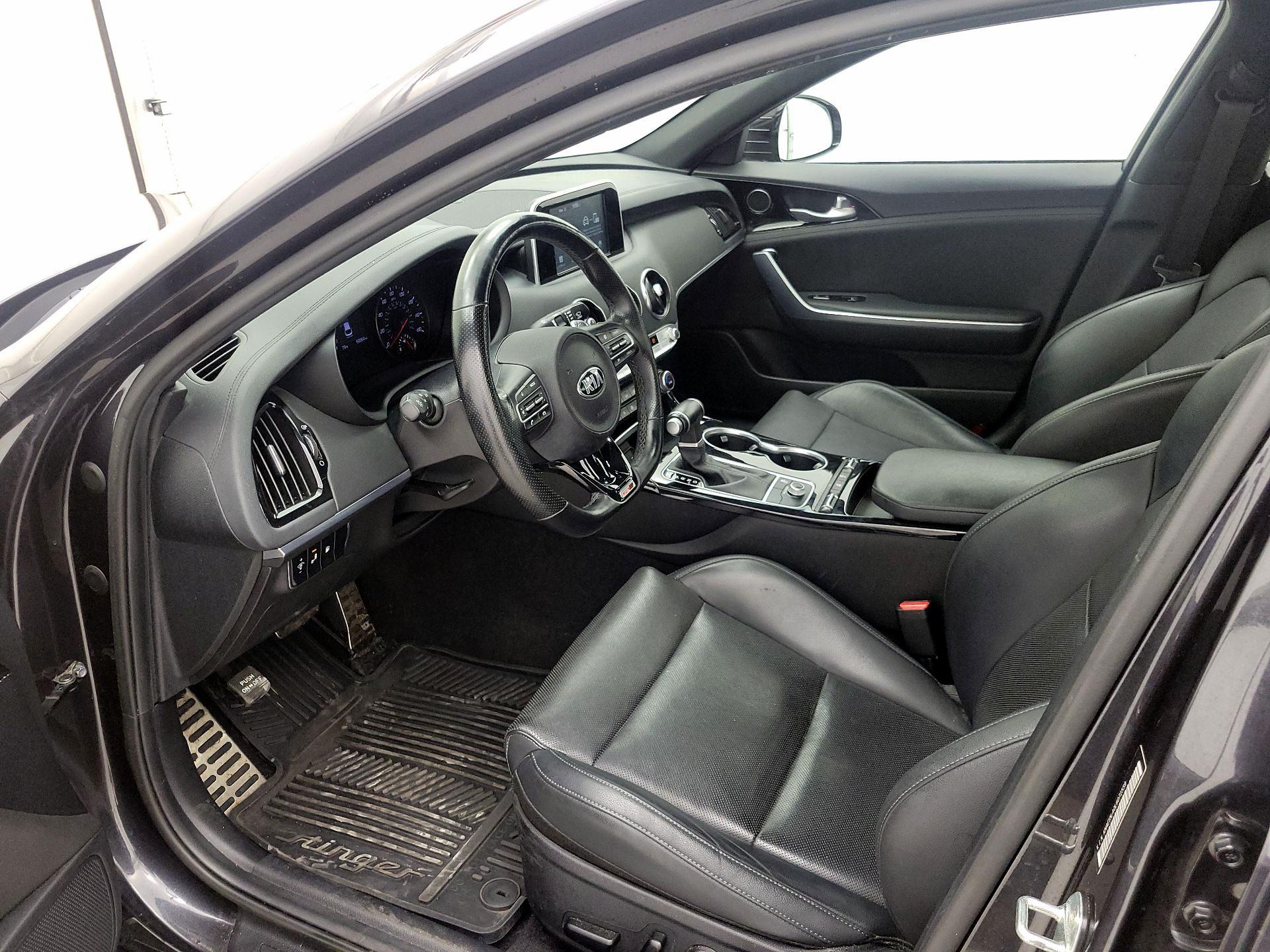 Thumbnail: 2020 Kia Stinger - 11