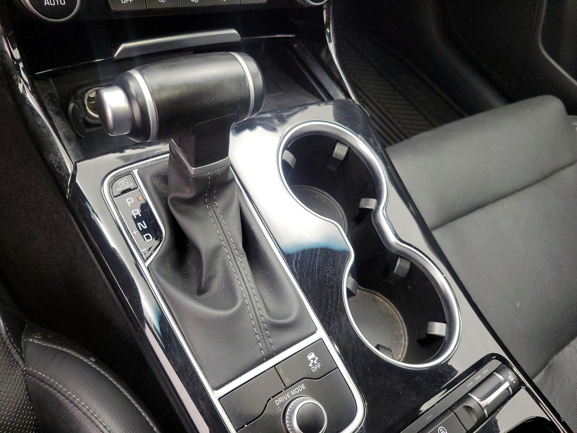 Thumbnail: 2020 Kia Stinger - 17