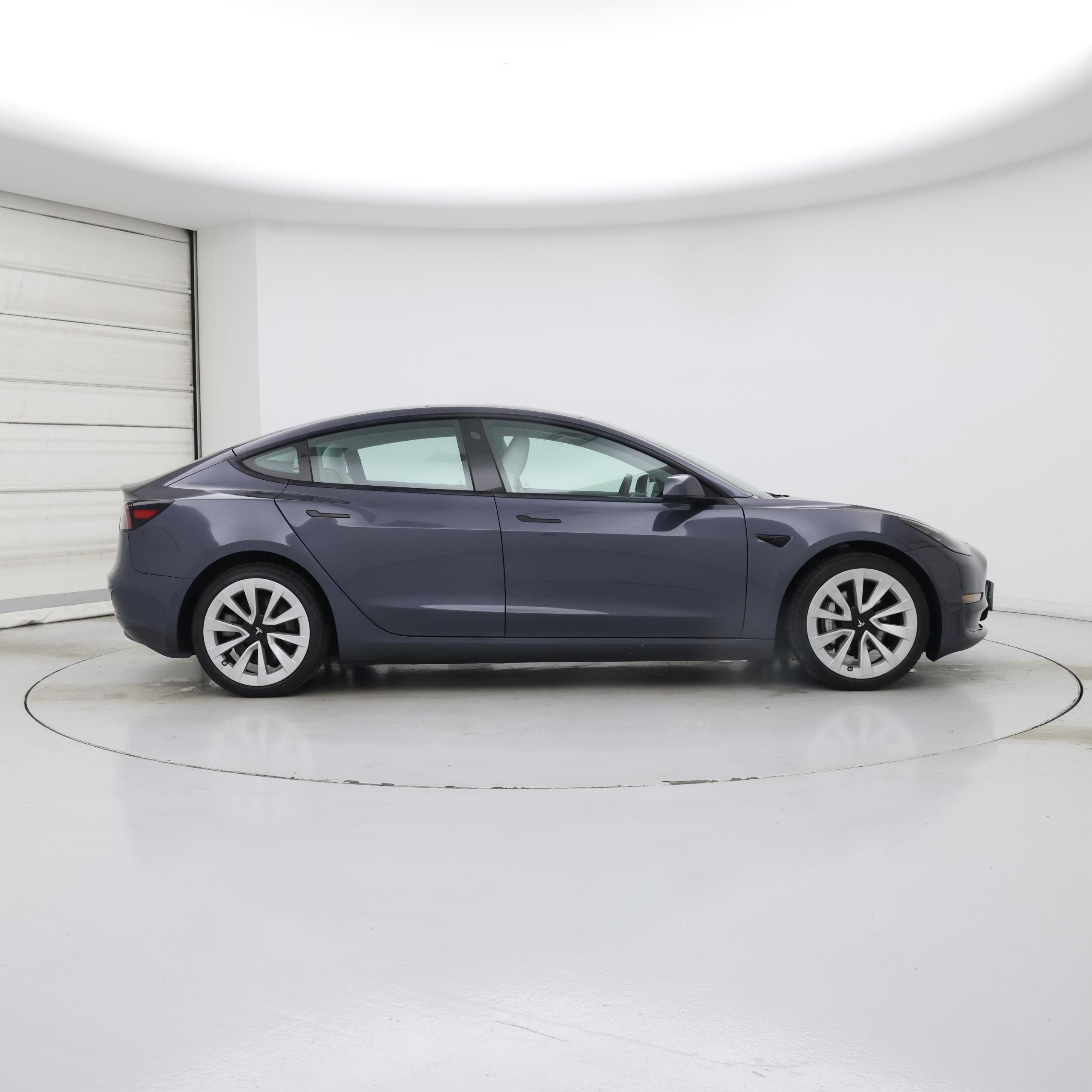 Thumbnail: 2023 Tesla Model 3 - 7