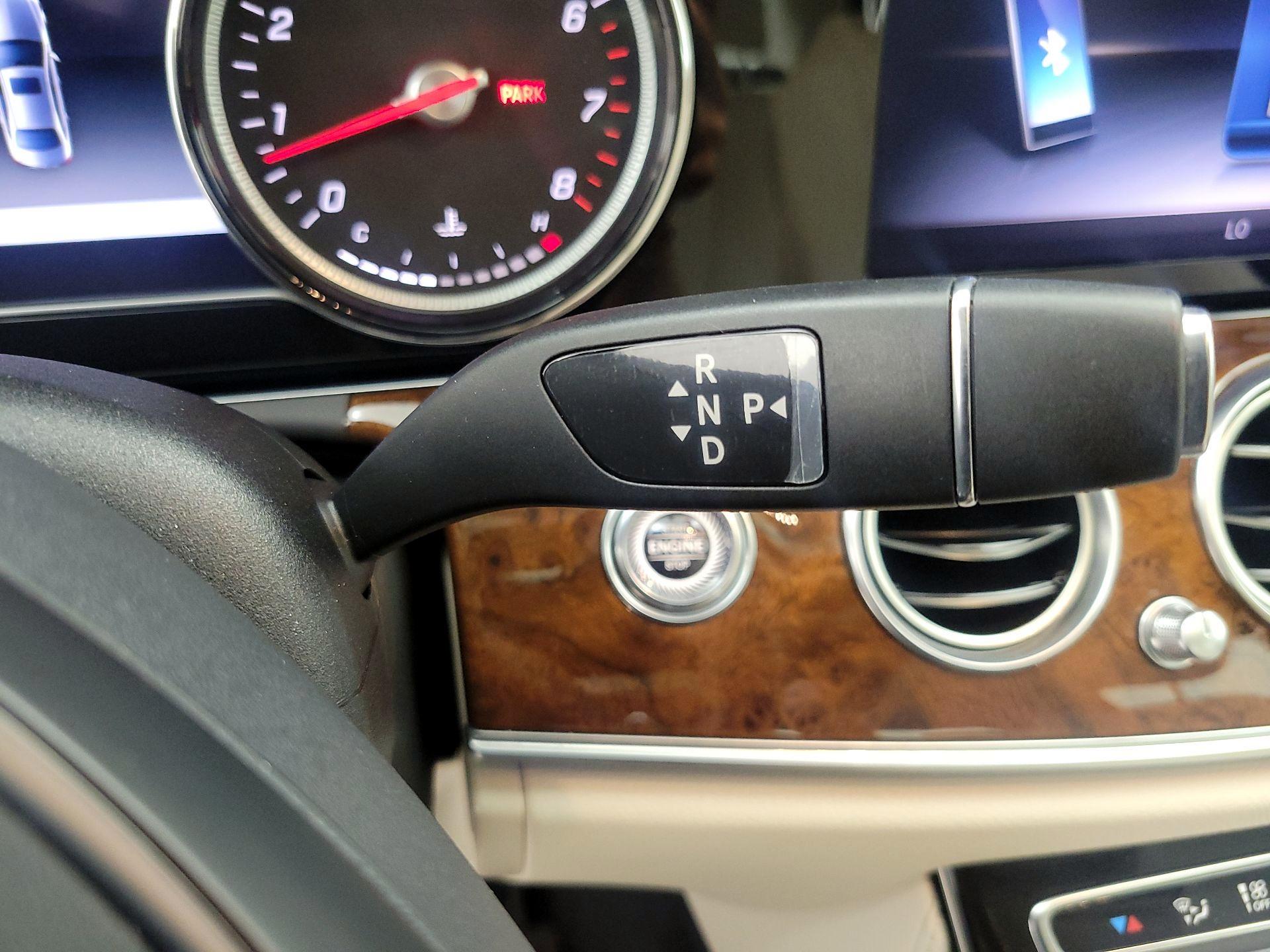 Thumbnail: 2018 Mercedes-Benz E-Class - 17