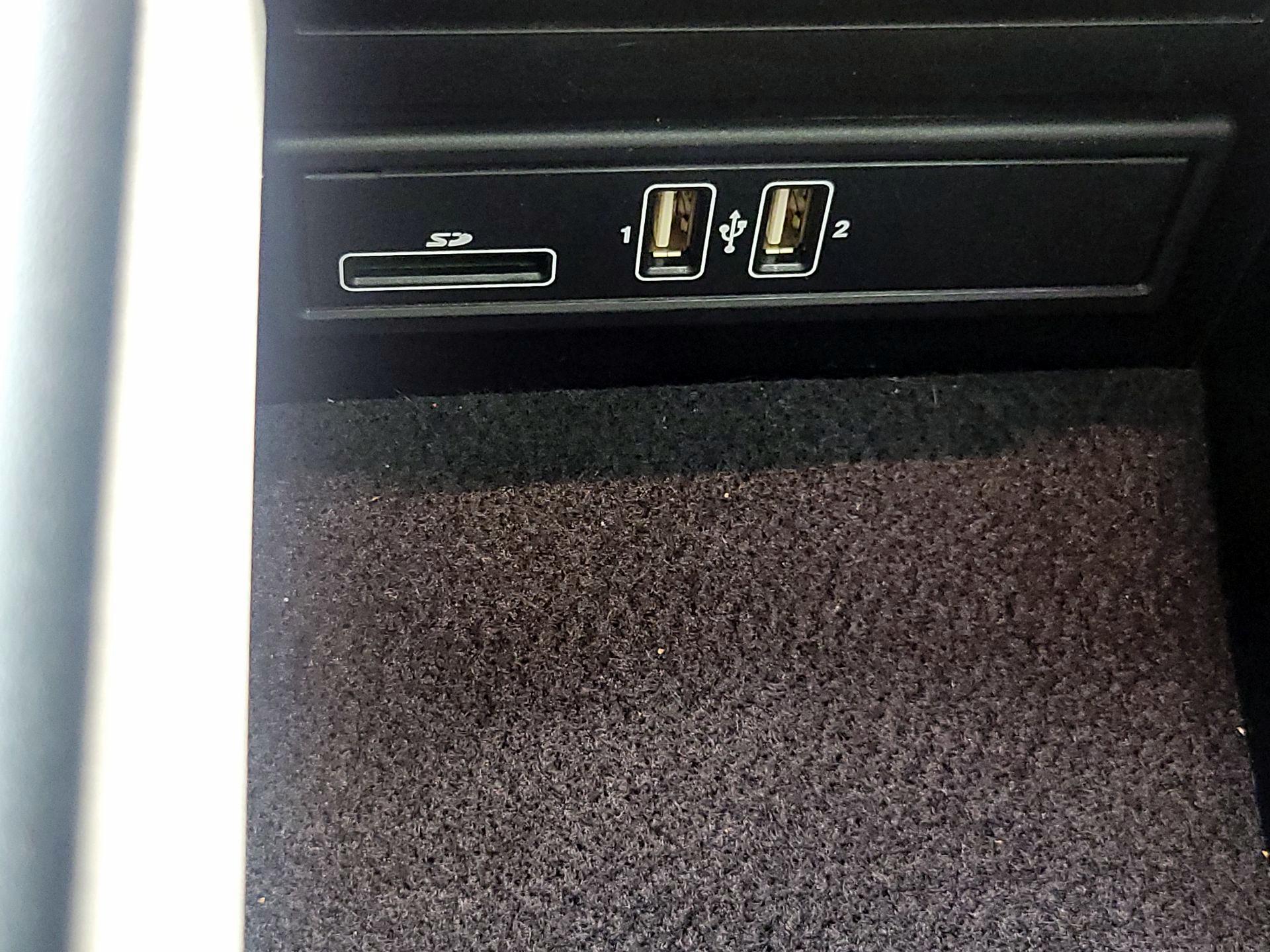 Thumbnail: 2018 Mercedes-Benz E-Class - 18