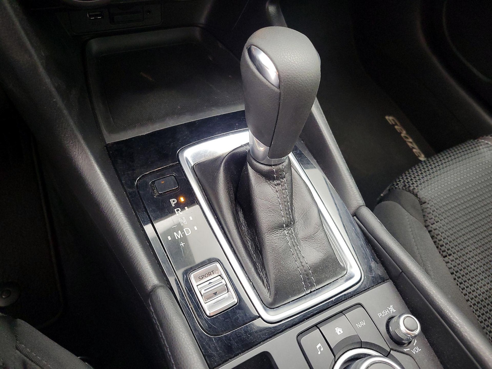 2018 Mazda Mazda3 Sport - Photo 18