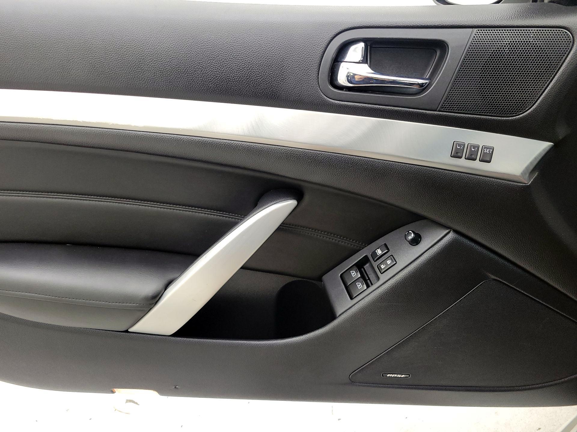 Thumbnail: 2014 INFINITI Q60 - 12