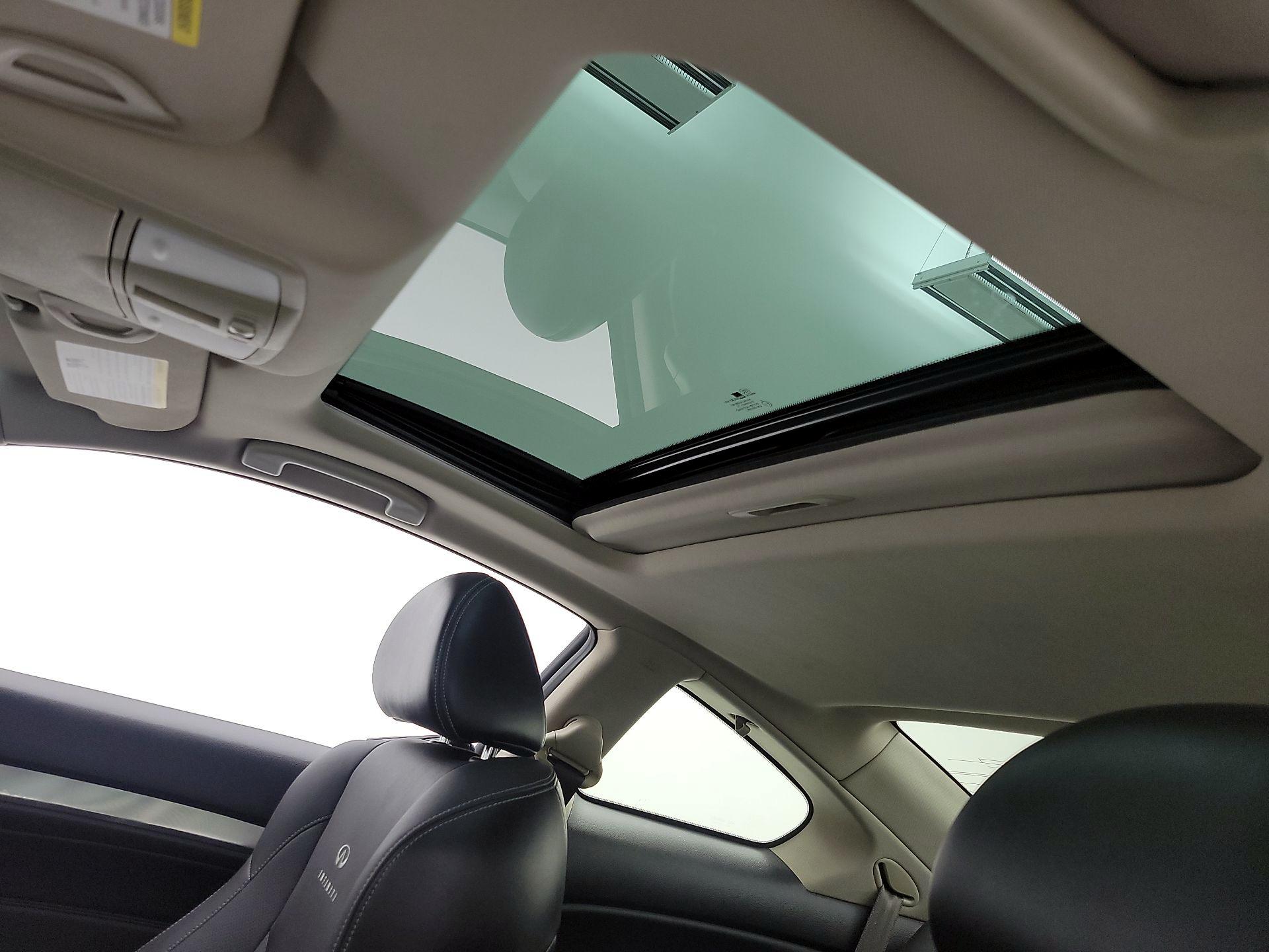 Thumbnail: 2014 INFINITI Q60 - 19