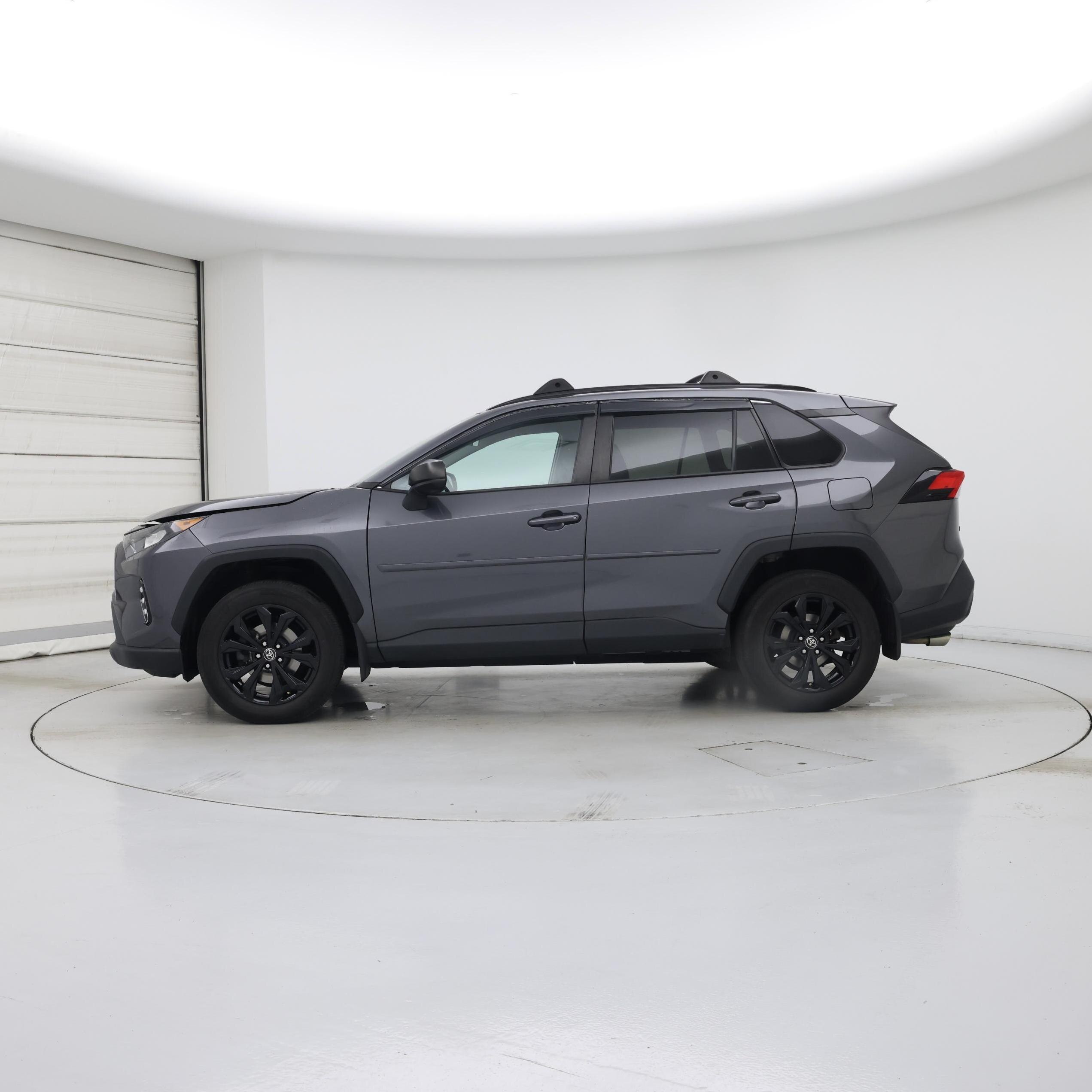 Thumbnail: 2021 Toyota RAV4 - 3