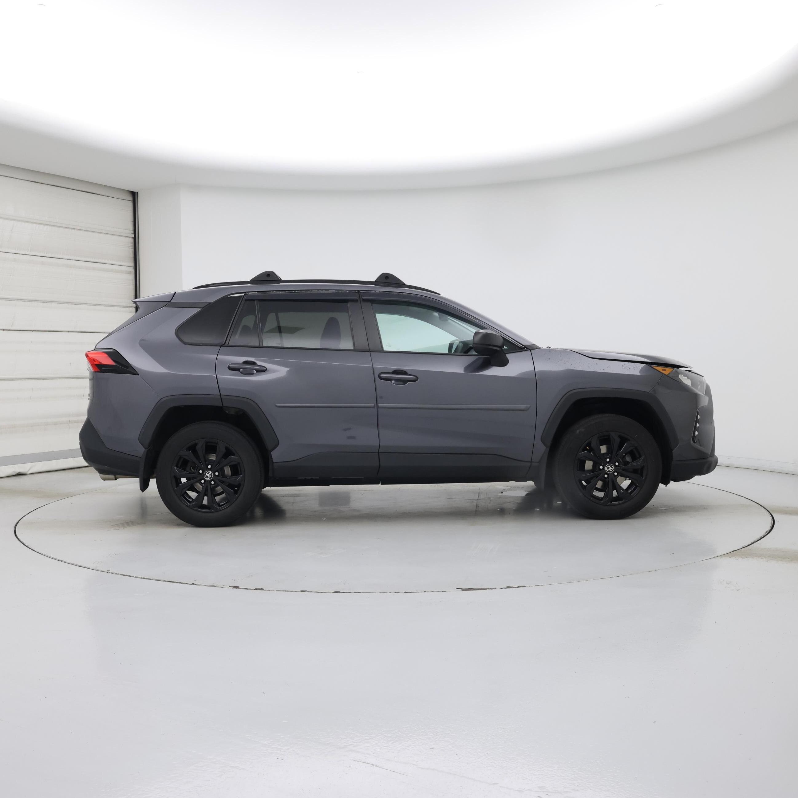 Thumbnail: 2021 Toyota RAV4 - 7