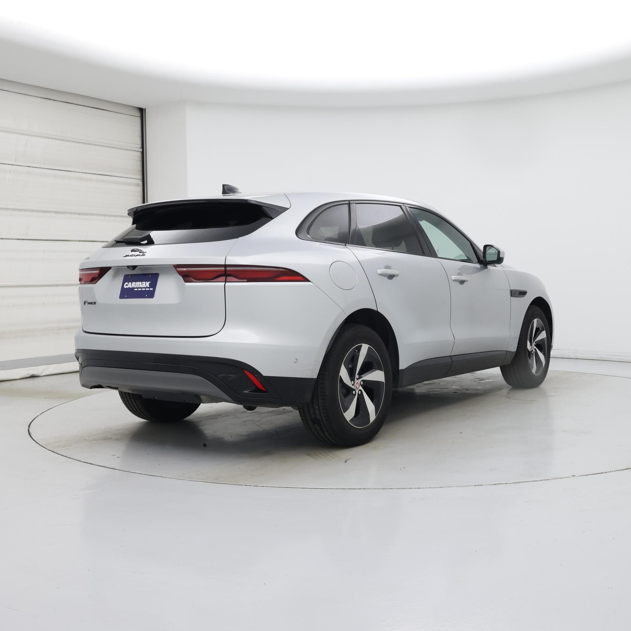 Thumbnail: 2021 Jaguar F-Pace - 8