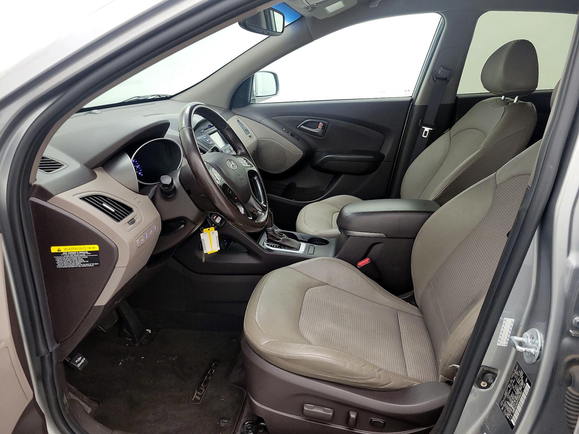 Thumbnail: 2015 Hyundai Tucson - 11