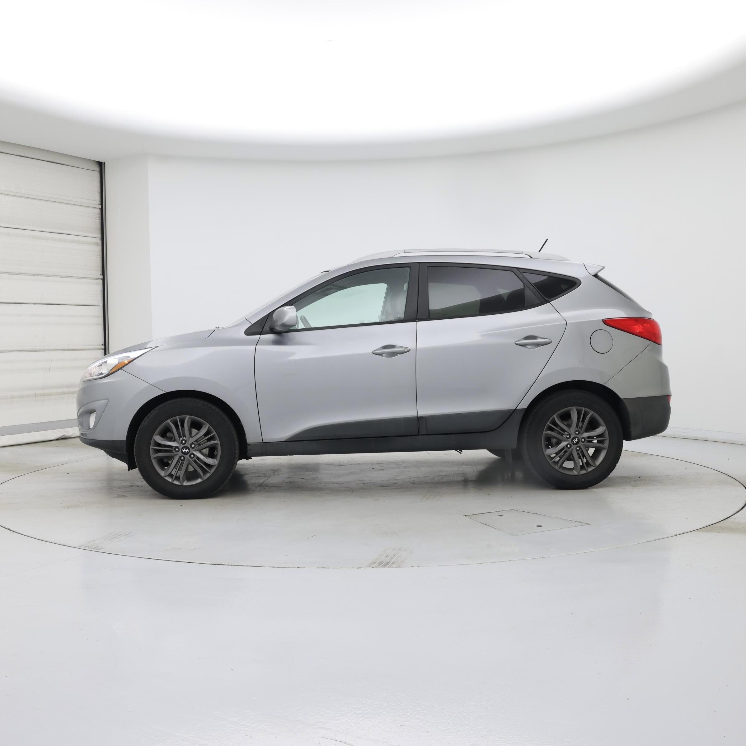 Thumbnail: 2015 Hyundai Tucson - 3