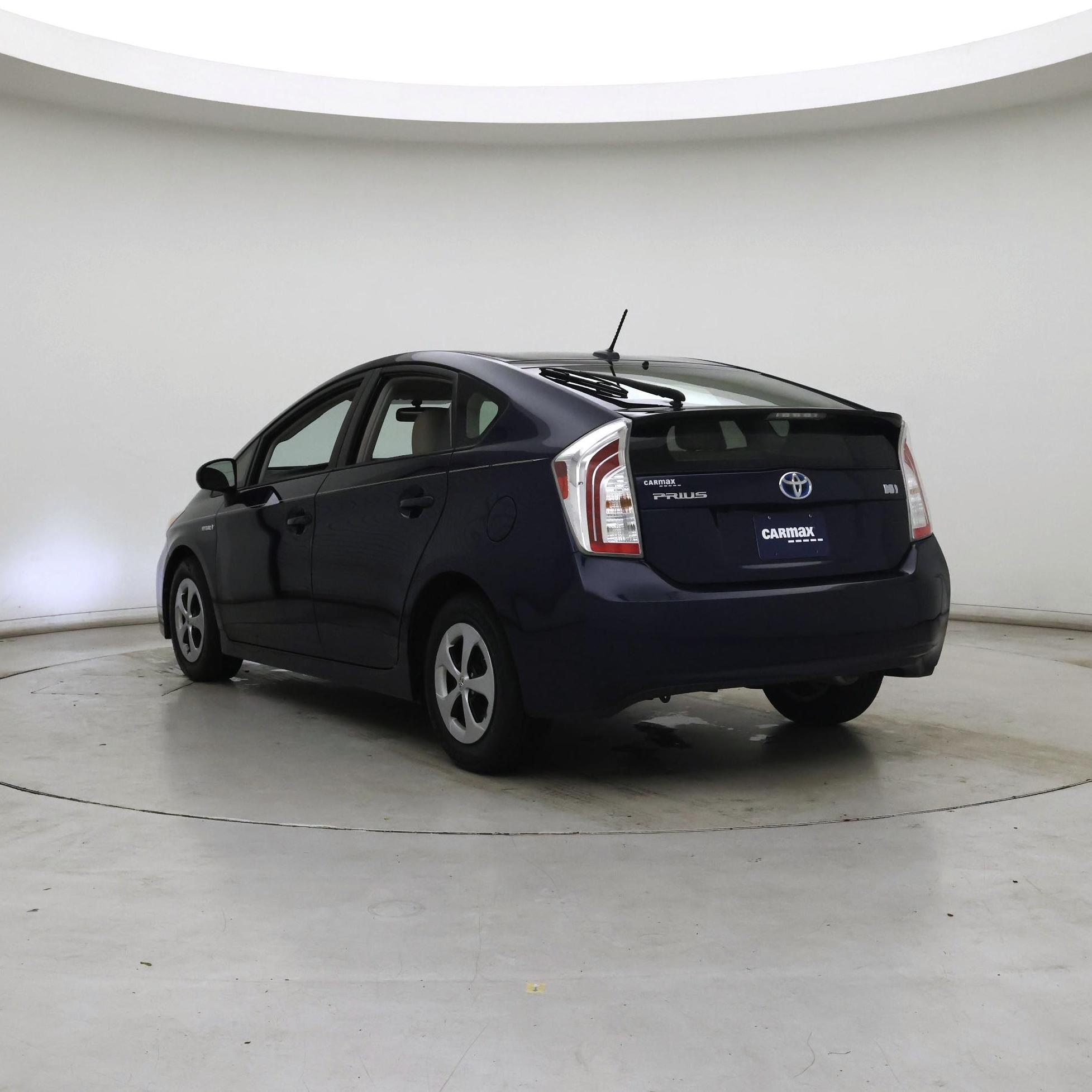 Thumbnail: 2014 Toyota Prius - 2