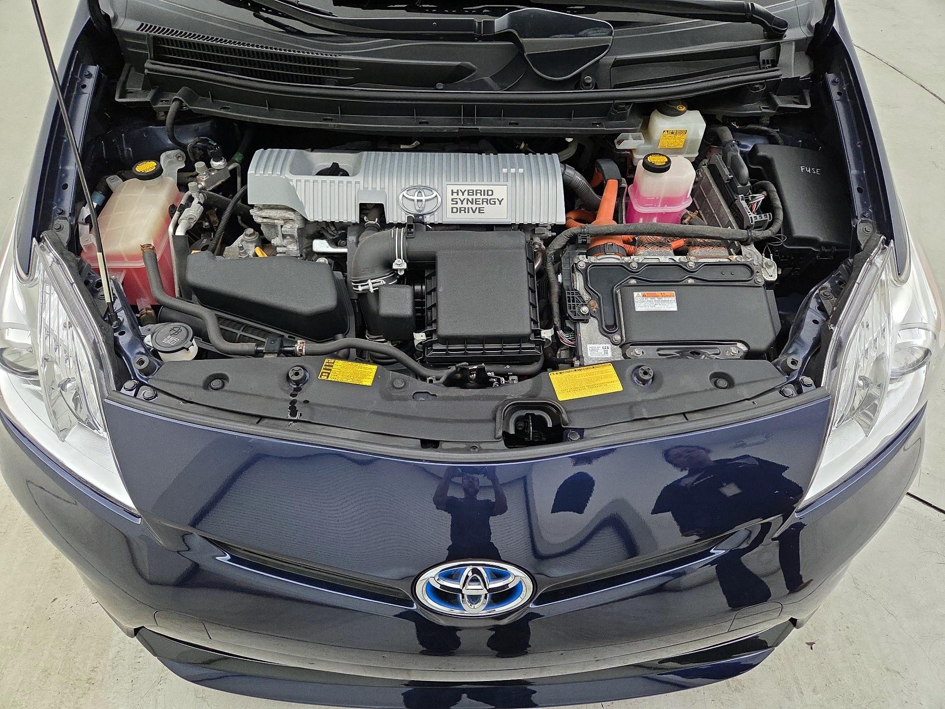 Thumbnail: 2014 Toyota Prius - 19
