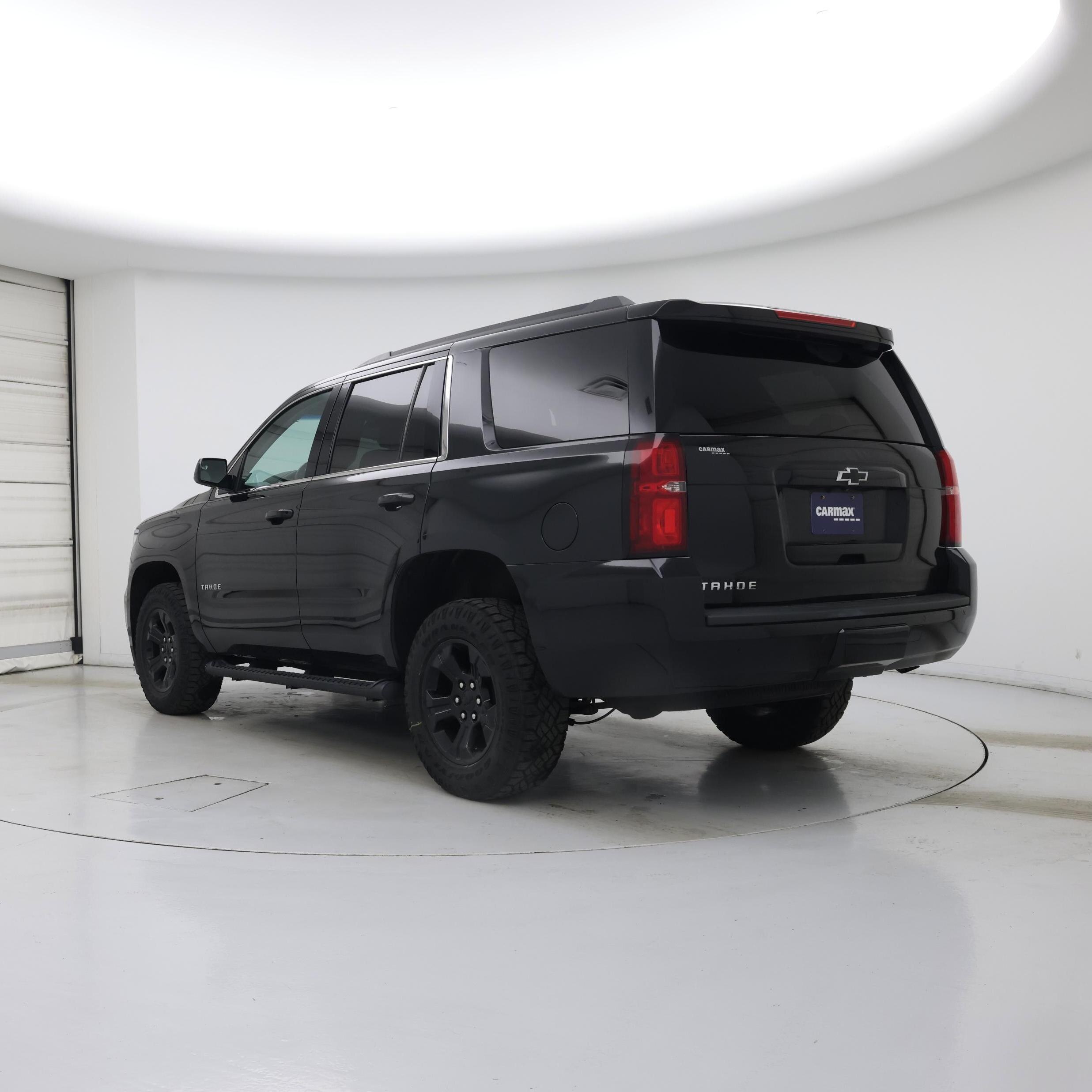 Thumbnail: 2020 Chevrolet Tahoe - 2