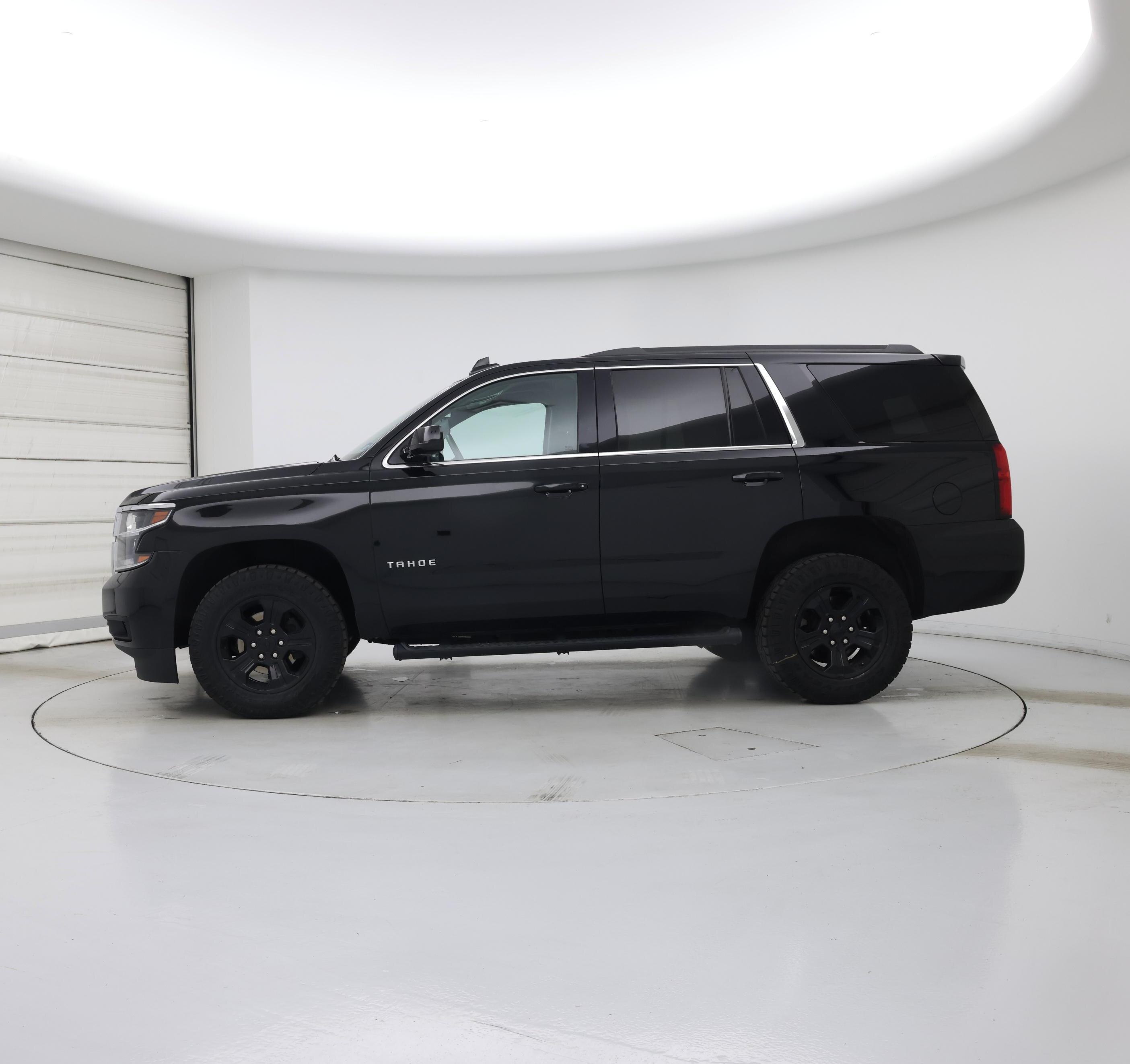 Thumbnail: 2020 Chevrolet Tahoe - 3