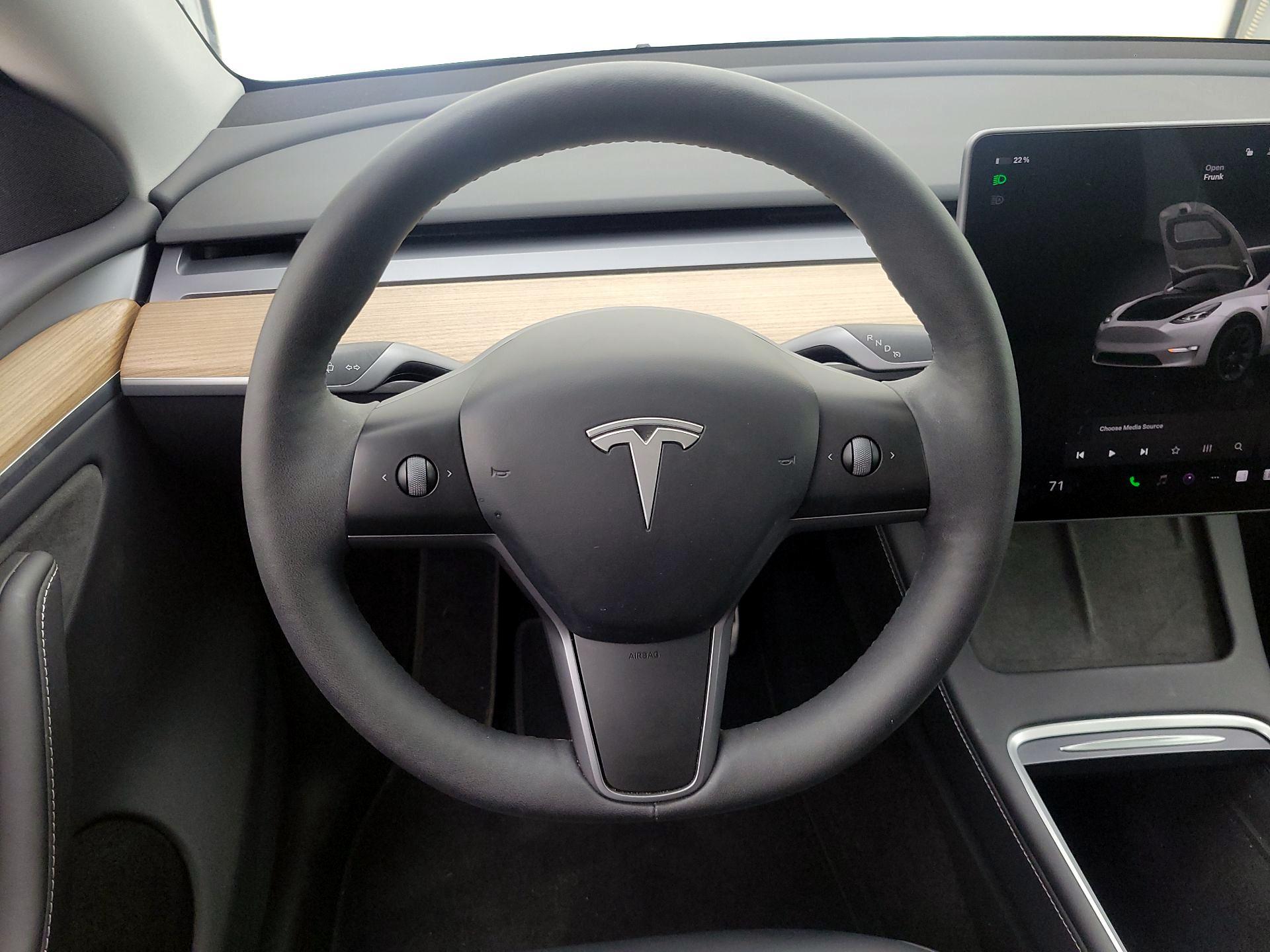 Thumbnail: 2024 Tesla Model Y - 10