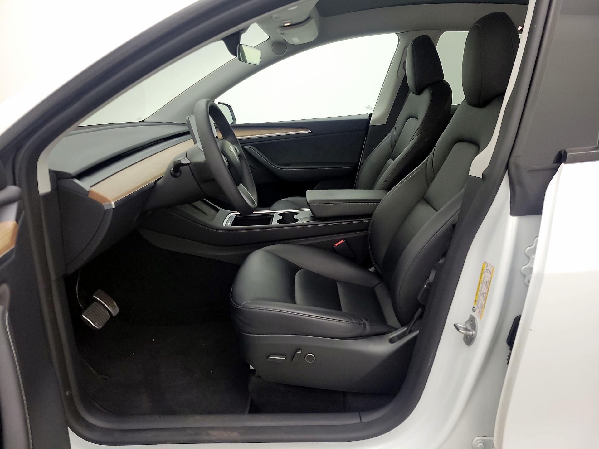 Thumbnail: 2024 Tesla Model Y - 11